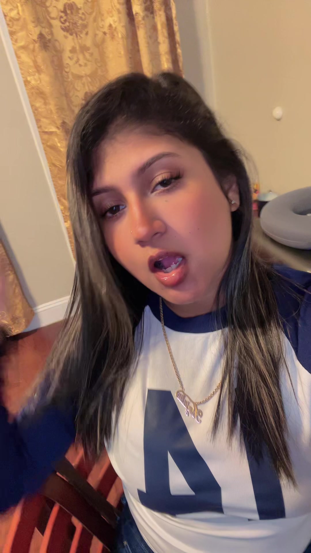 @Anjalie T.🐉