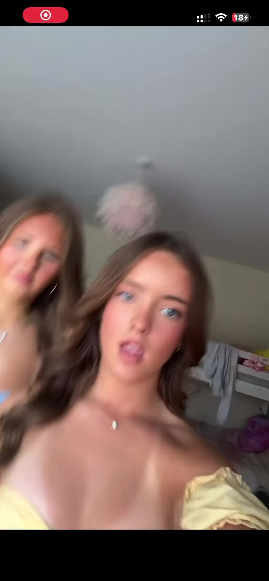@𝐋𝐌🎀🩵😛👏🏽🍒🩷🙈🙂