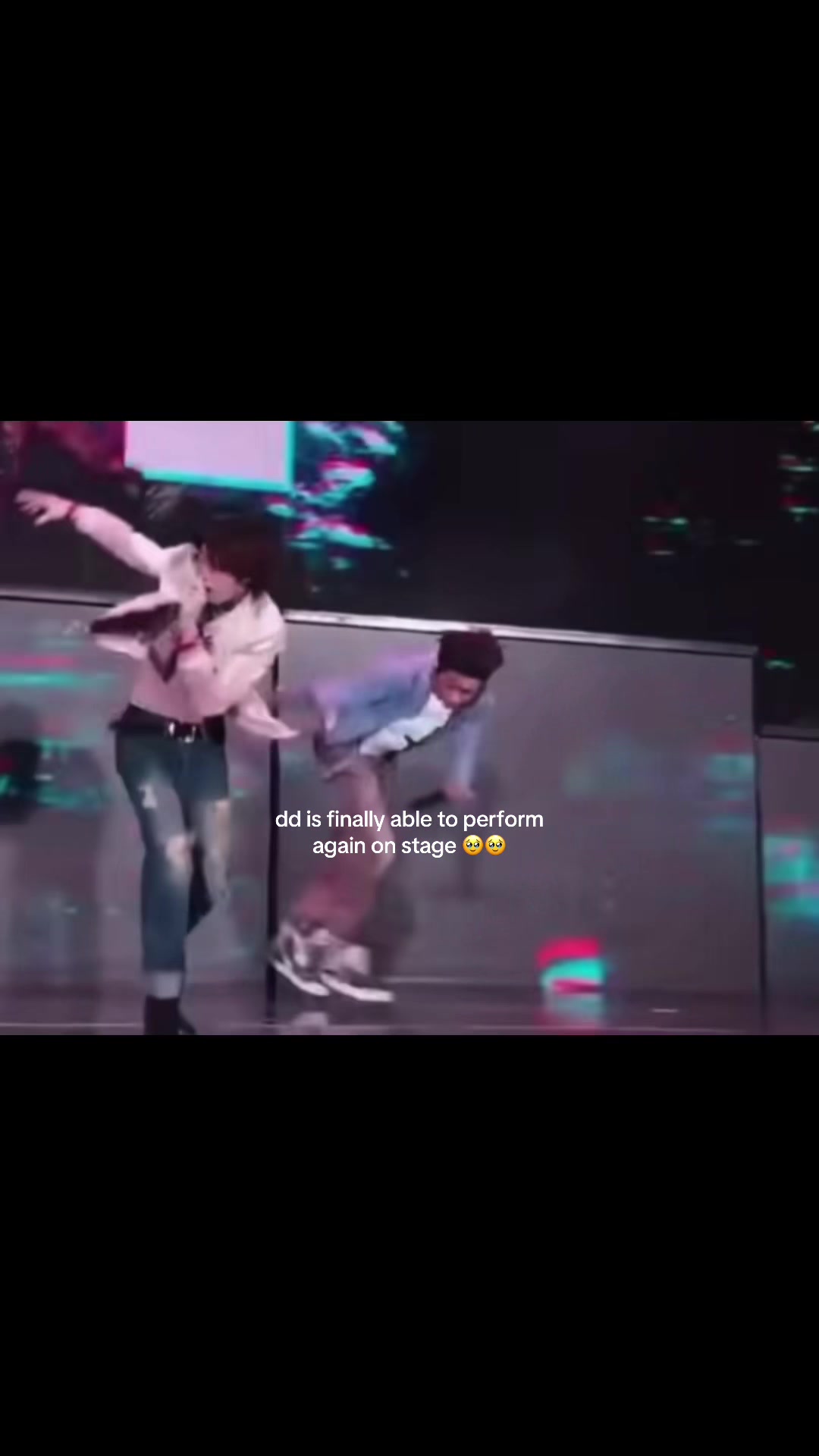 @︎