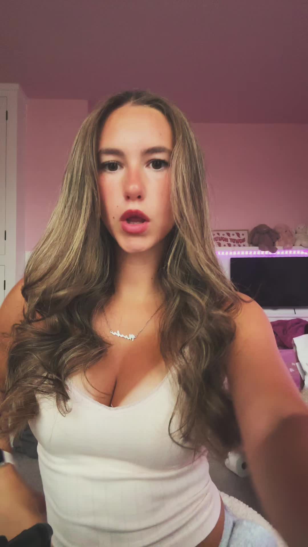 @𝐩𝐡𝐞𝐞𝐛𝐬 ❦