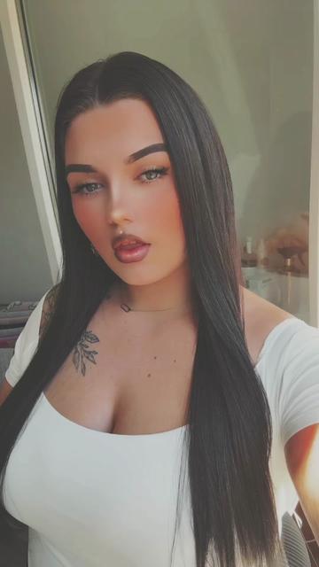 @𝓁ℴ𝓁𝒶🥥🌺
