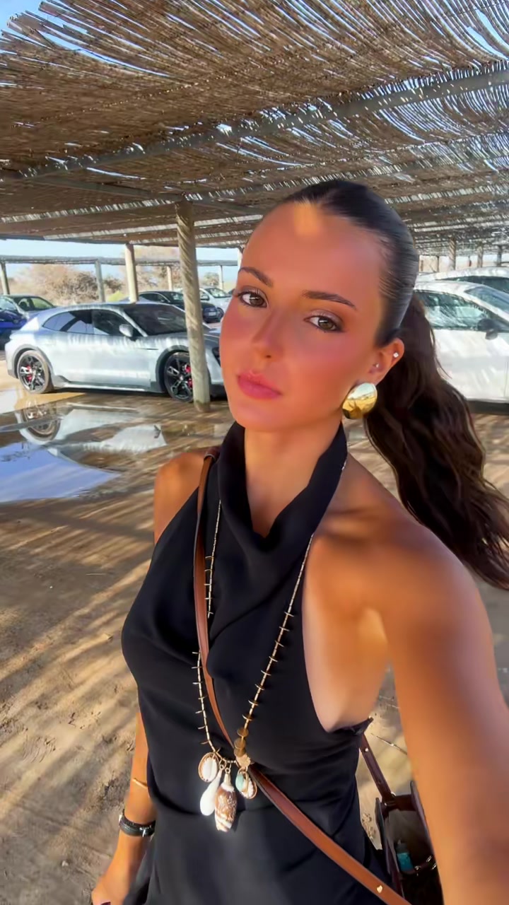 @Aineta