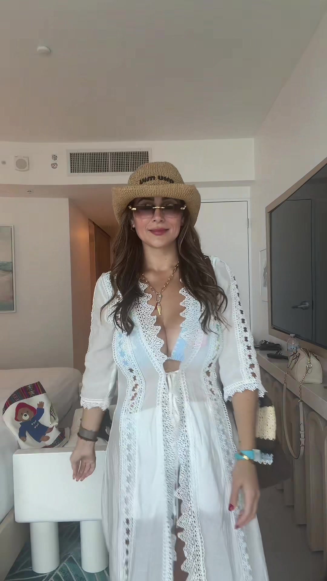 @Lynnette Lluveras