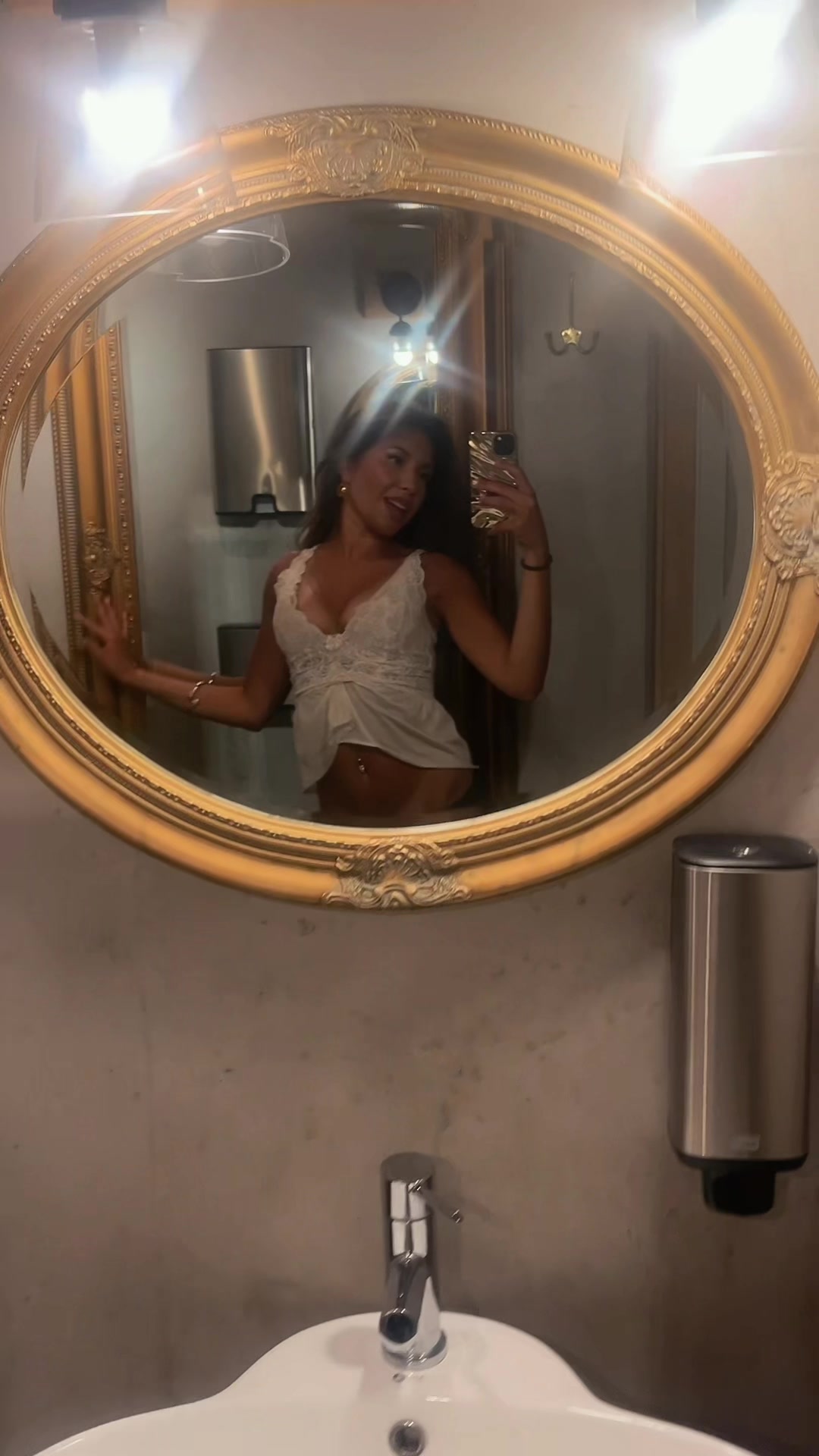 @v_offical3
