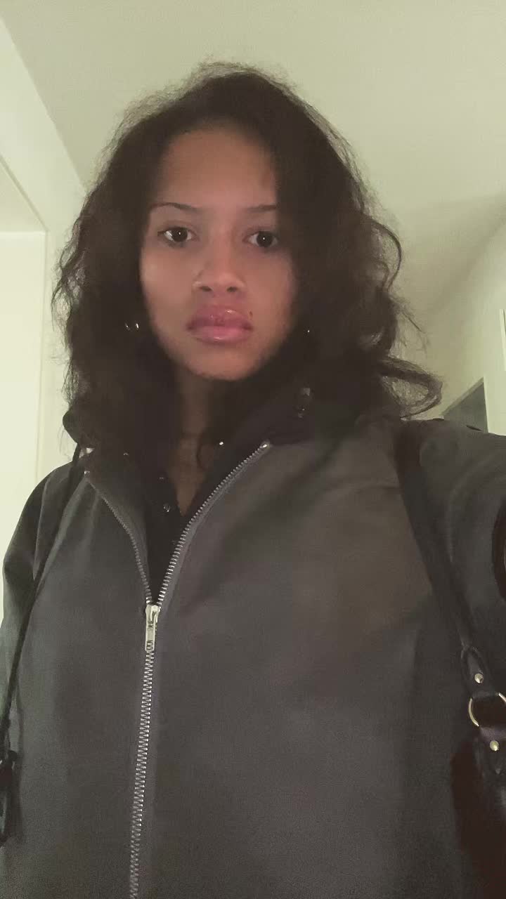 @mysteriousbaddie_123
