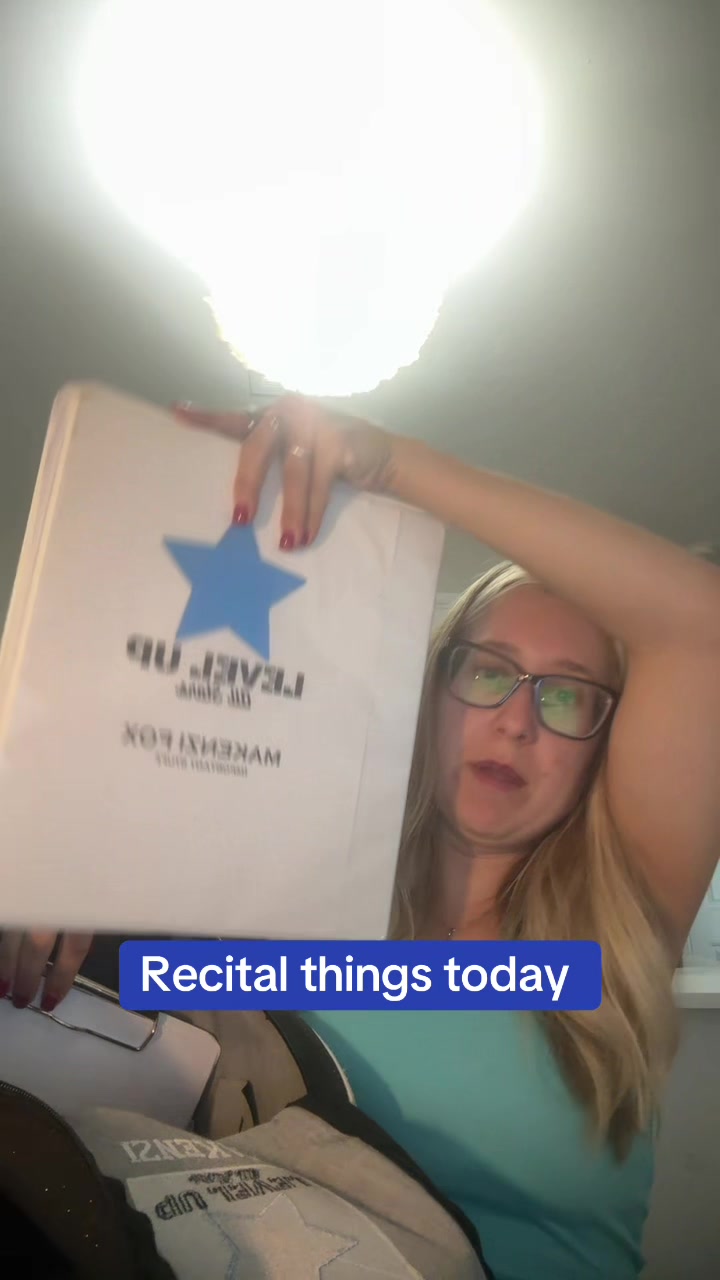 @Makenzi Kaye Fox