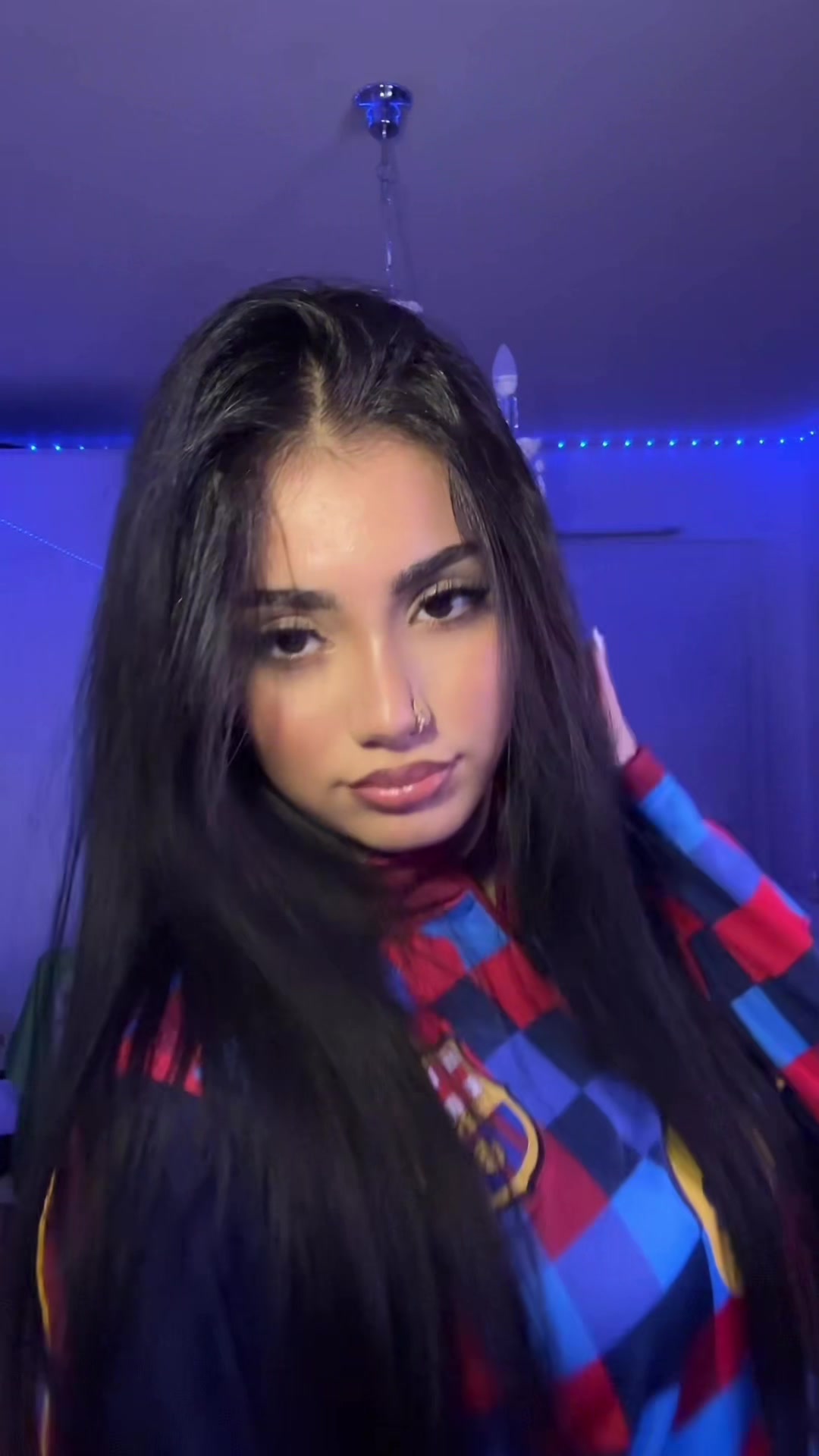 @𝐍𝐢𝐮𝐬𝐡𝐚