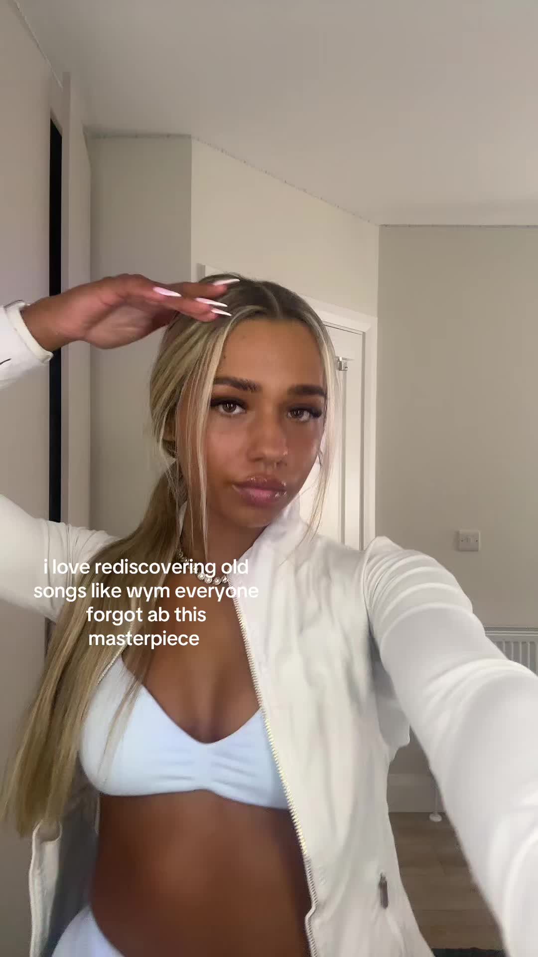 @𝑬.𝑳