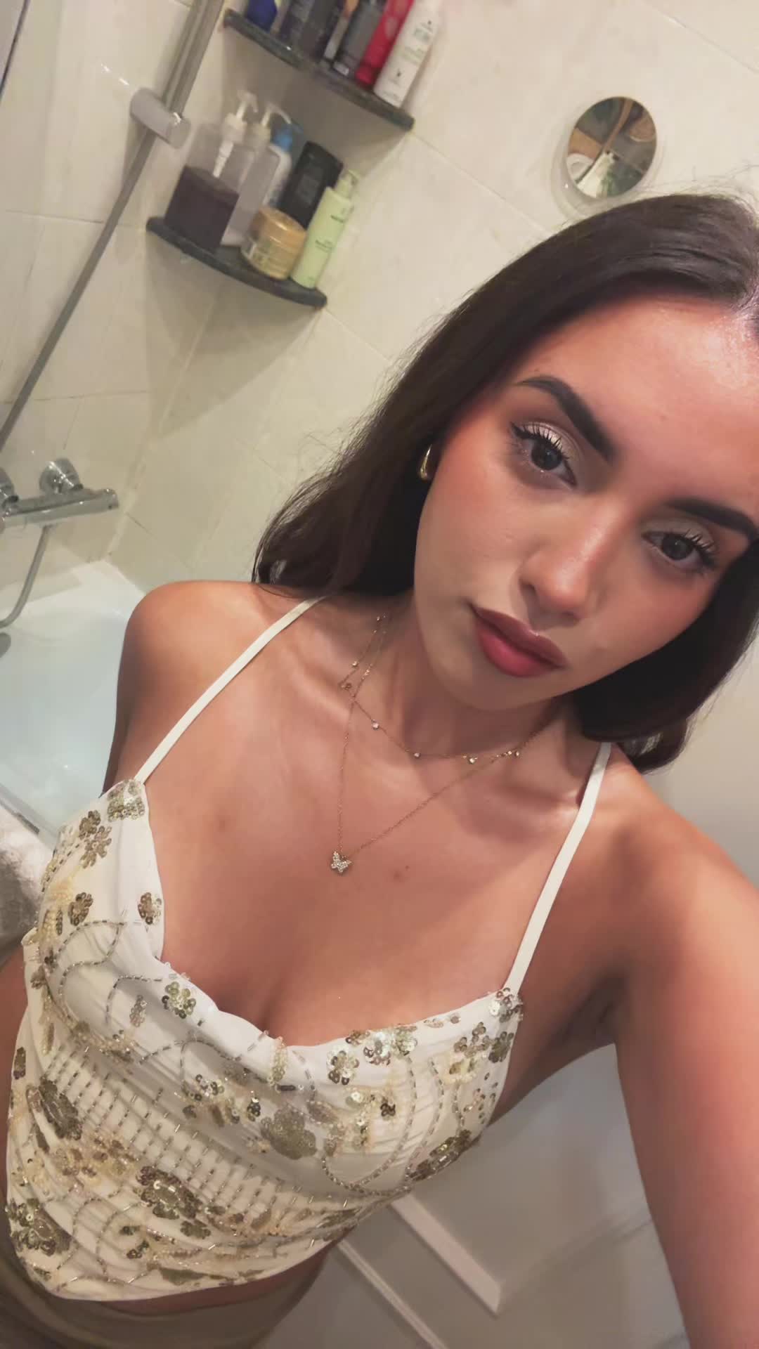 @Paula Campoverde