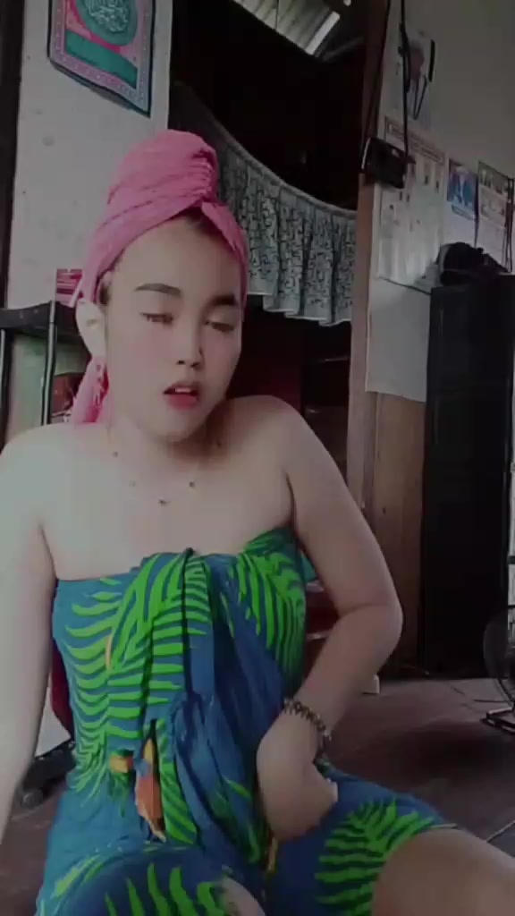 @seleb tiktok