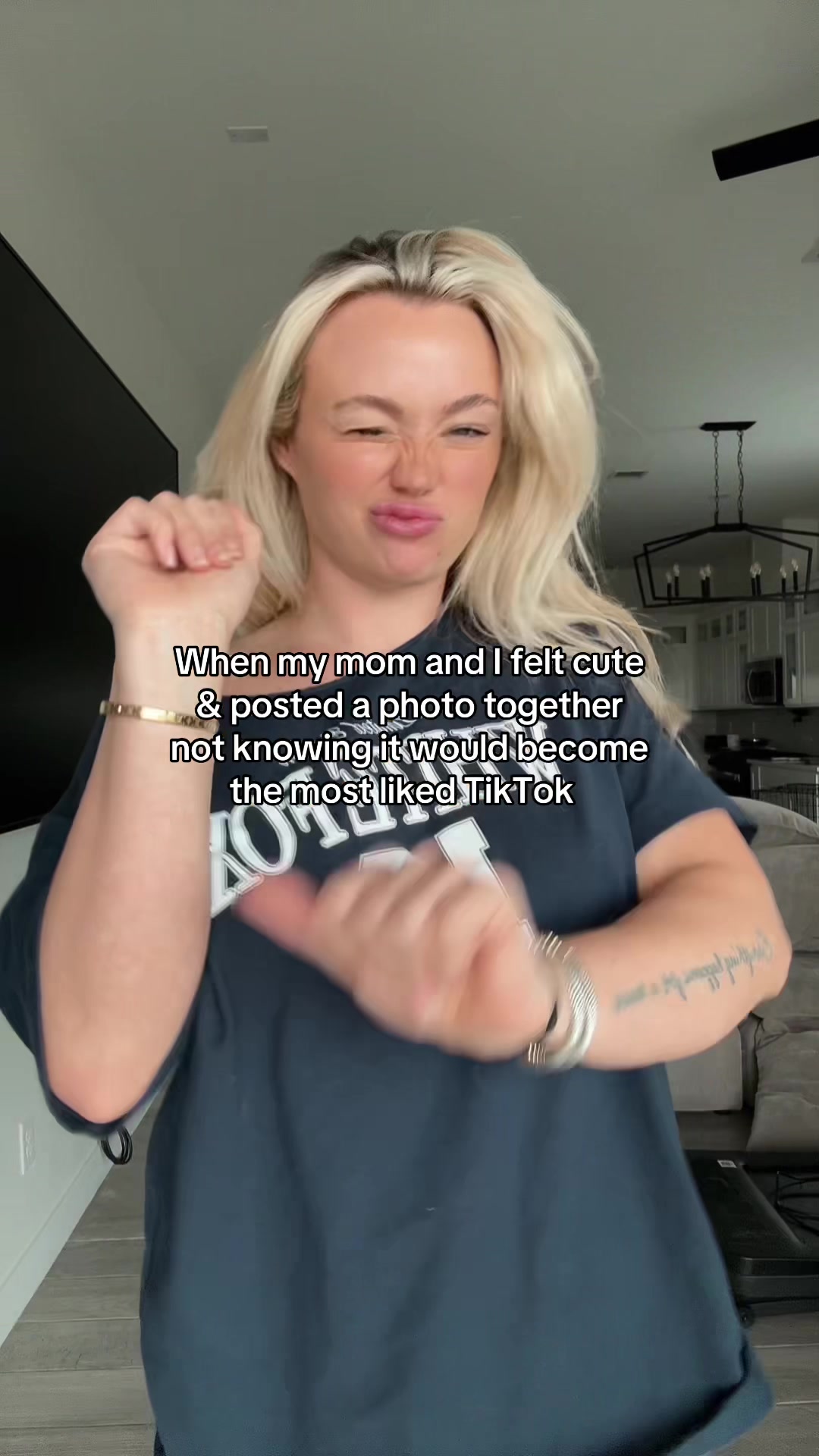 @blondeafterdarkk