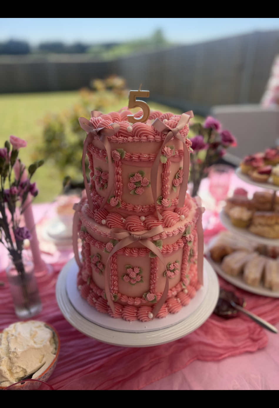@SinderellaBakes