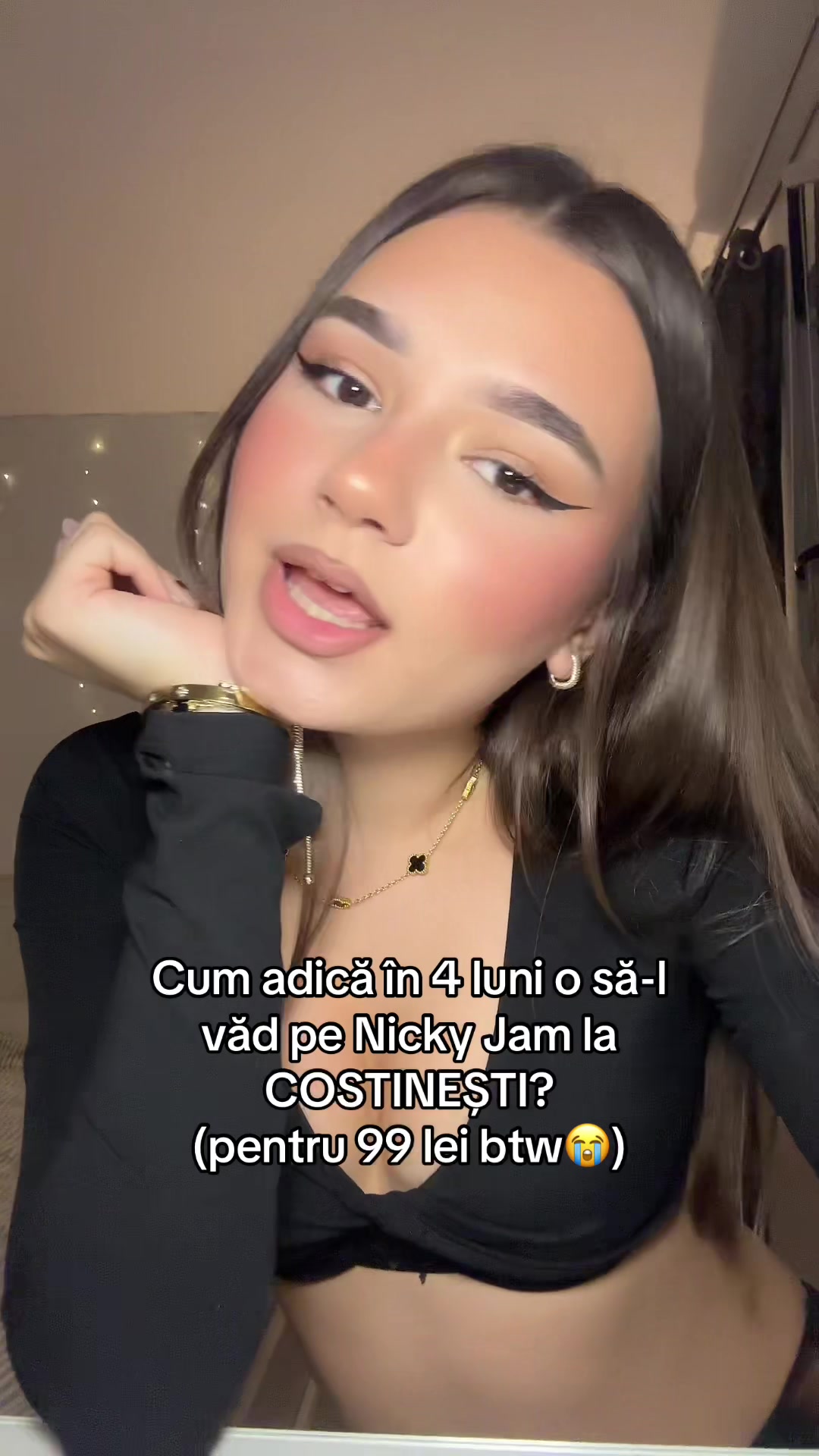 @adelinavrm