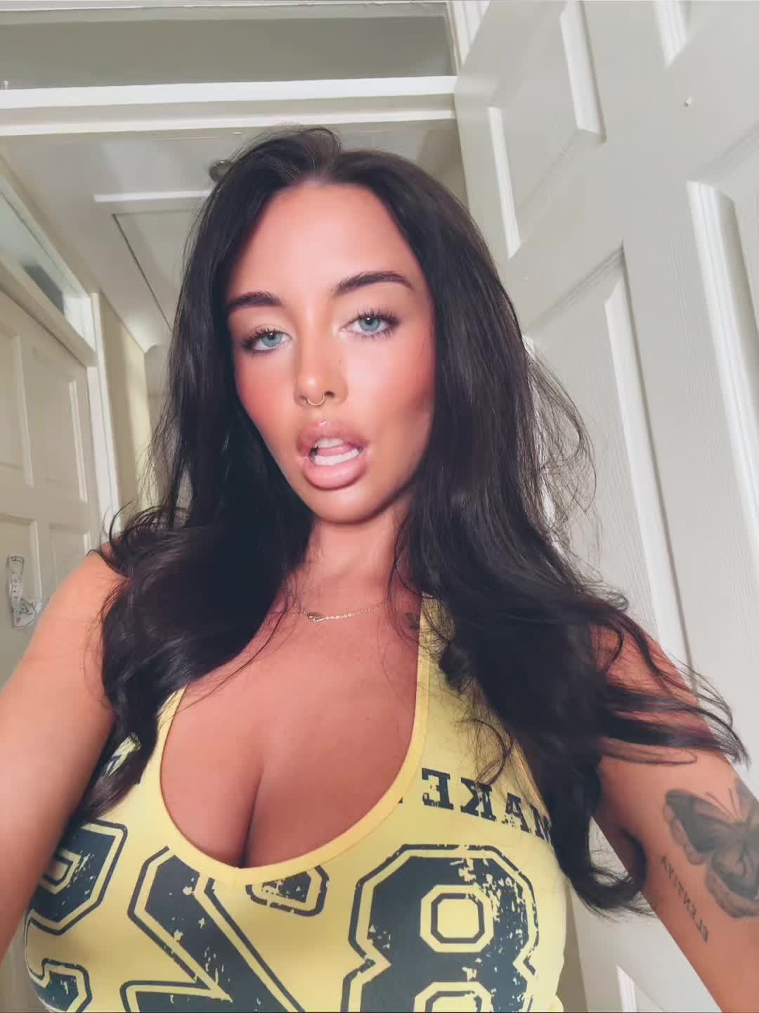 @MEGAN COLLINS⚡️