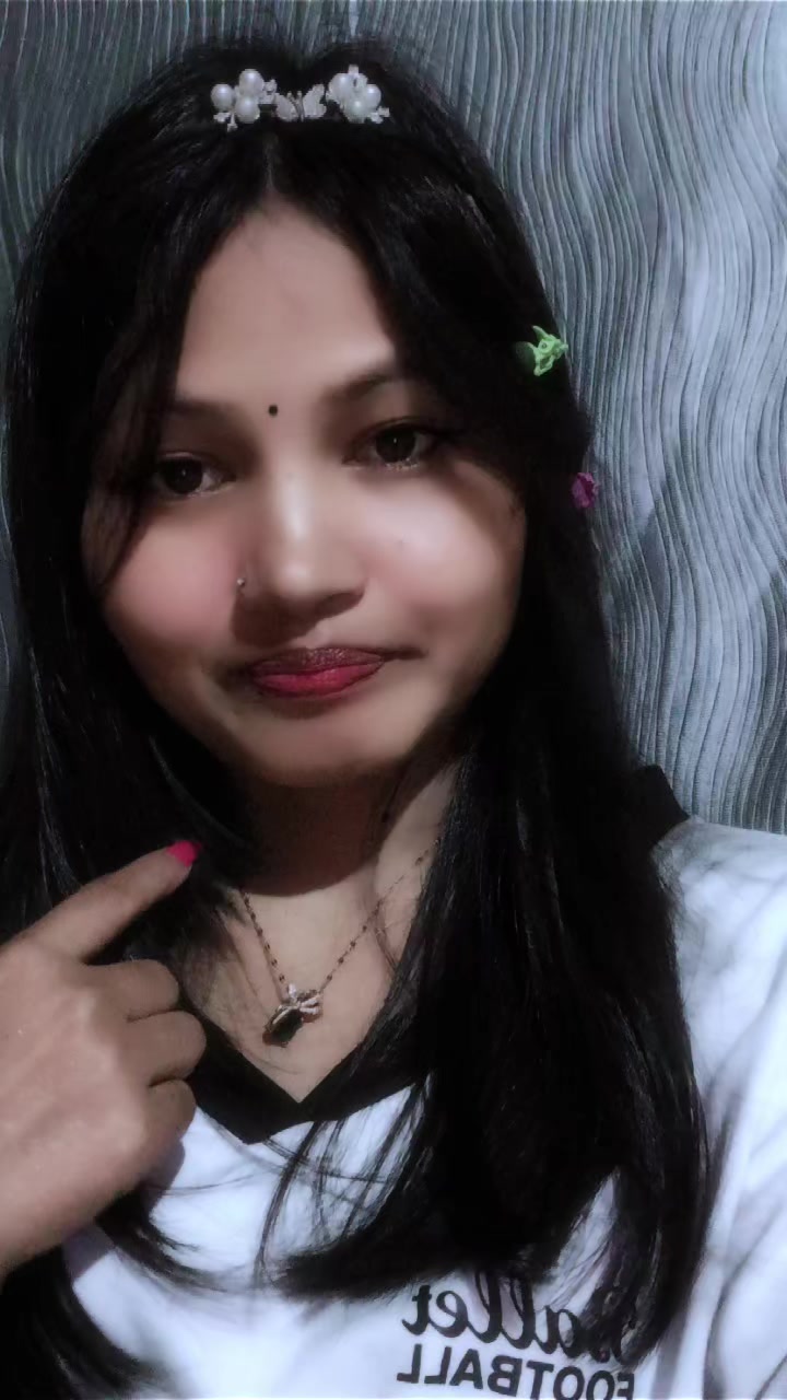@Pari❤️🦋