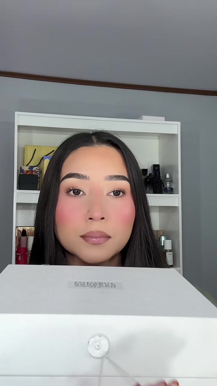 @Merlyn Beauty 🦋