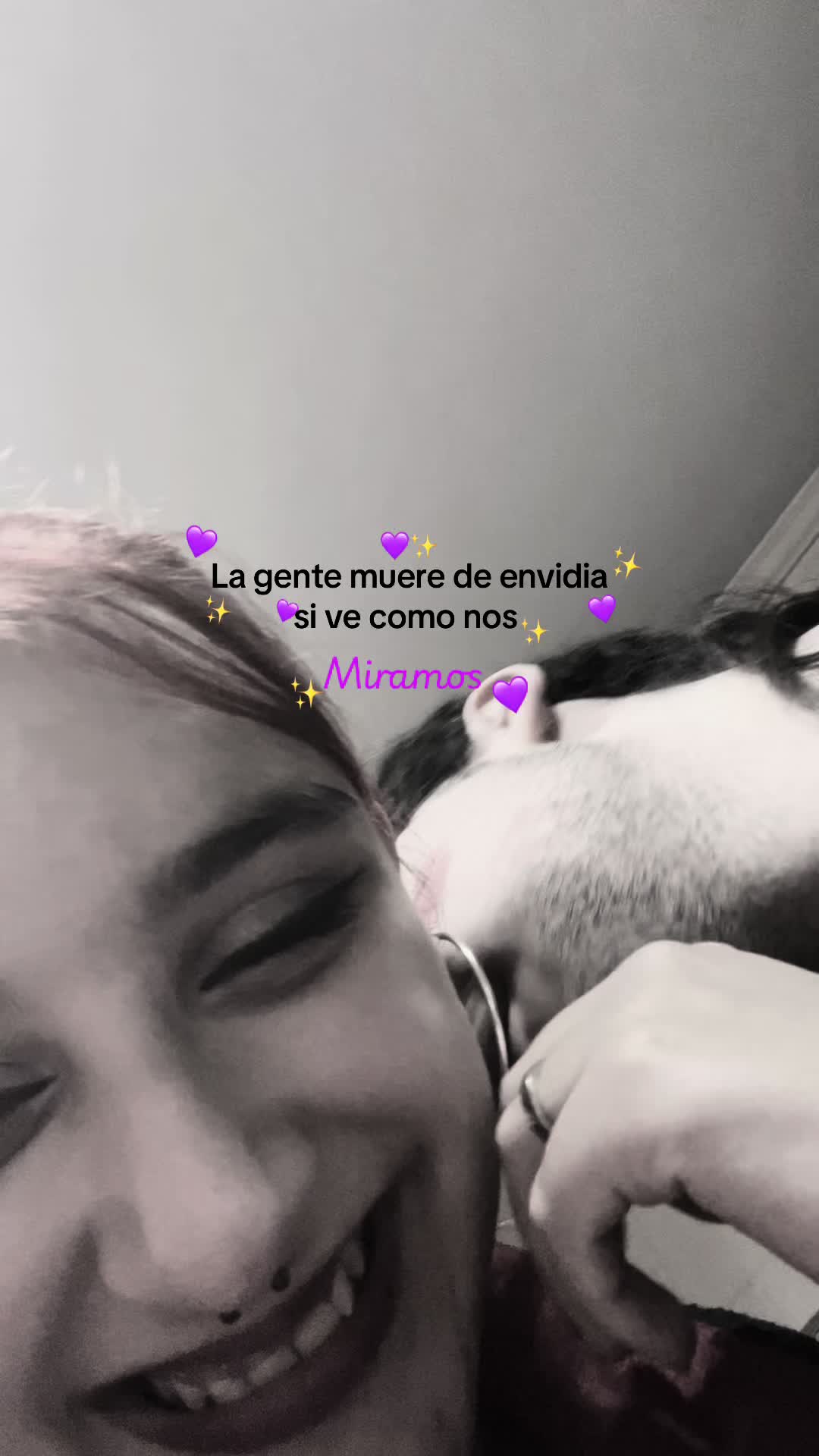 @𝒰𝓃𝒶𝓍,𝓈 𝒲𝒾𝒻ℯ♡
