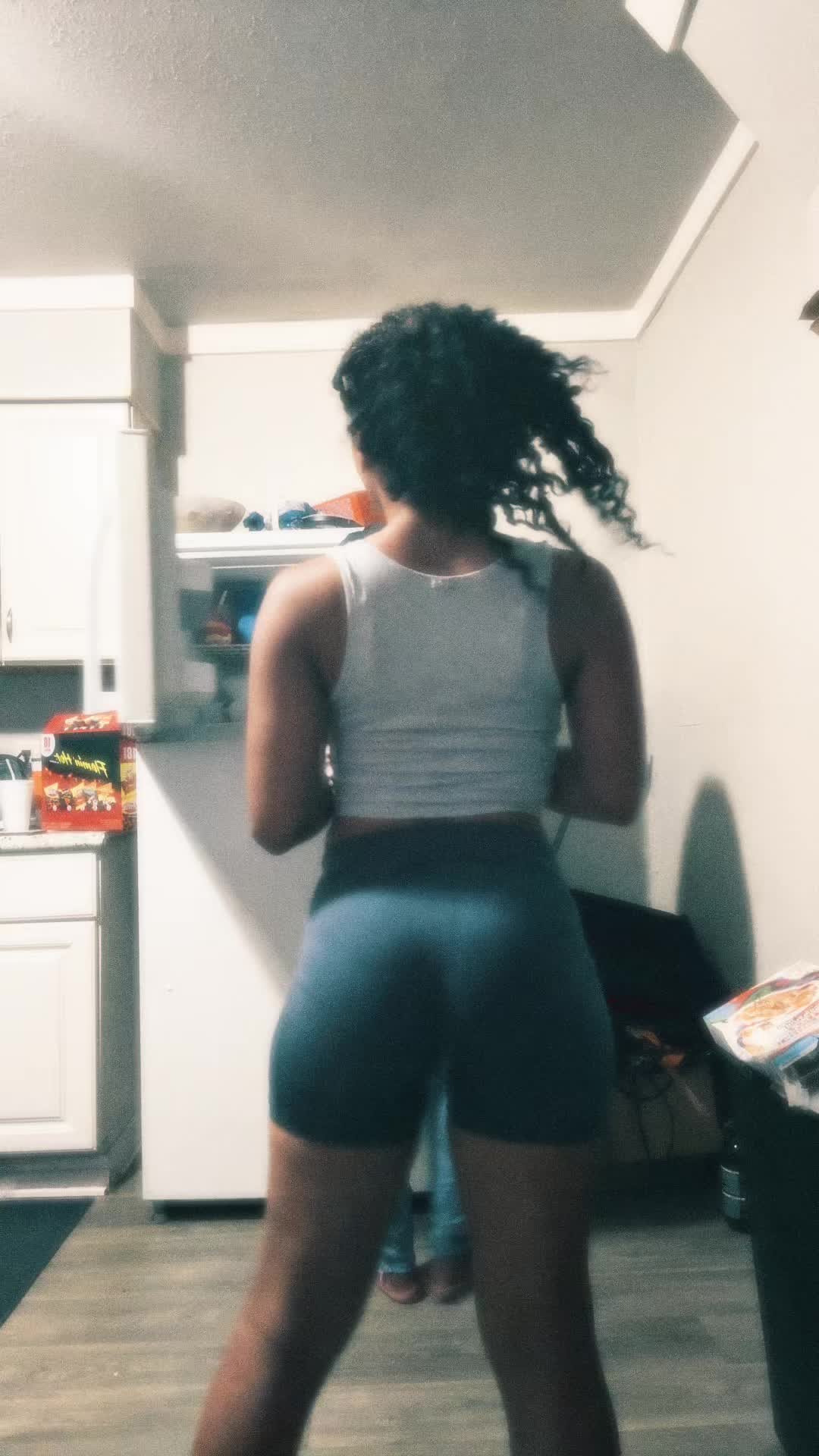 @x.meiyaa
