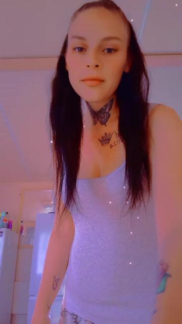 @🔥𝒩𝒾𝓀𝒾𝓉𝒶ℬ𝓊𝓉𝓉ℴ𝓃𝓈🔥