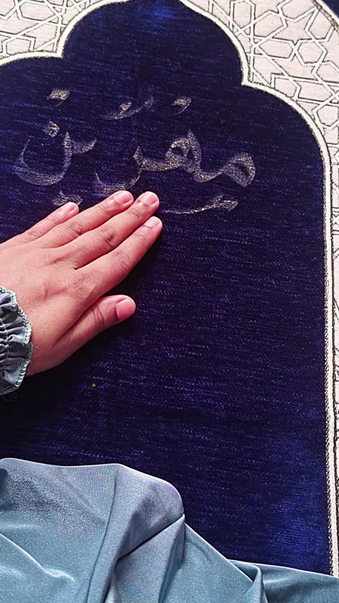 @NOOREMEHREEN MEHENDI ARTIST