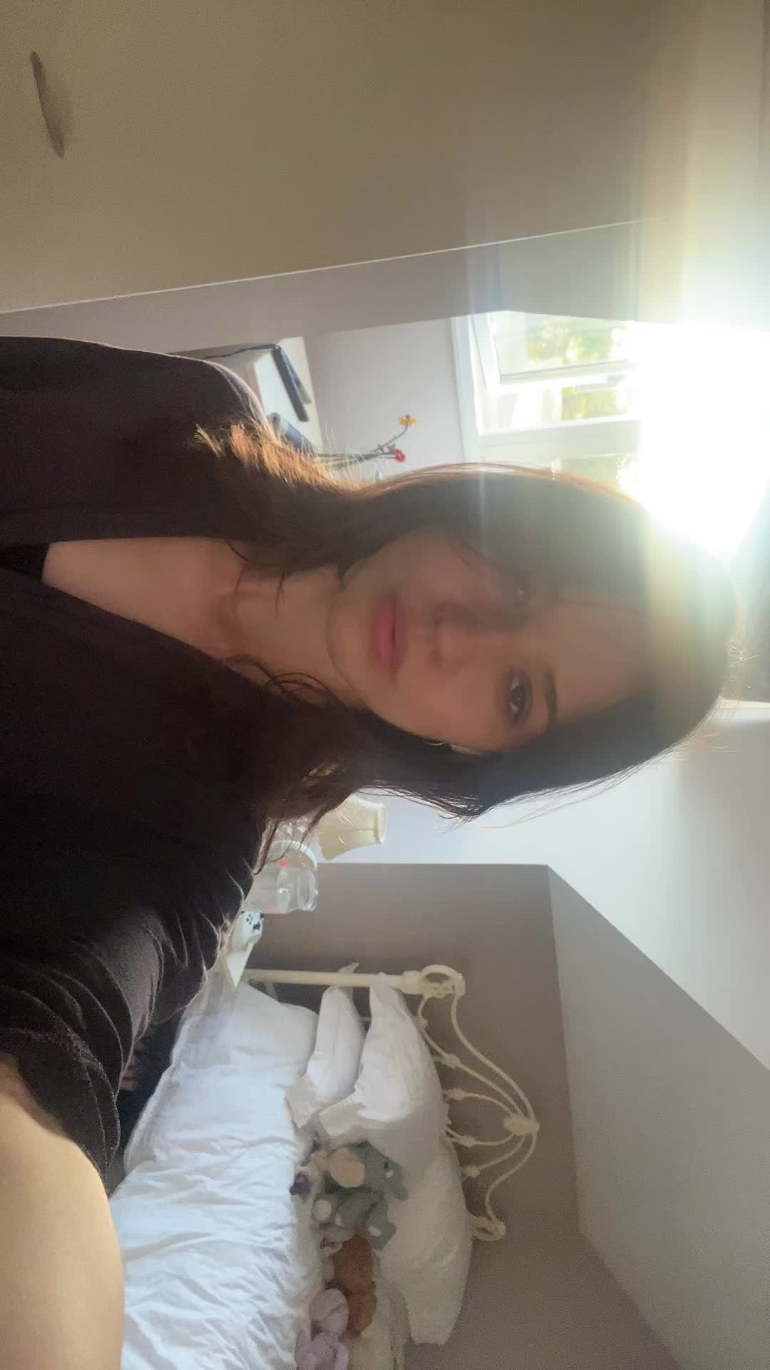 @ellalouiseclark