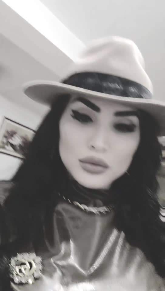 @Karima Melek