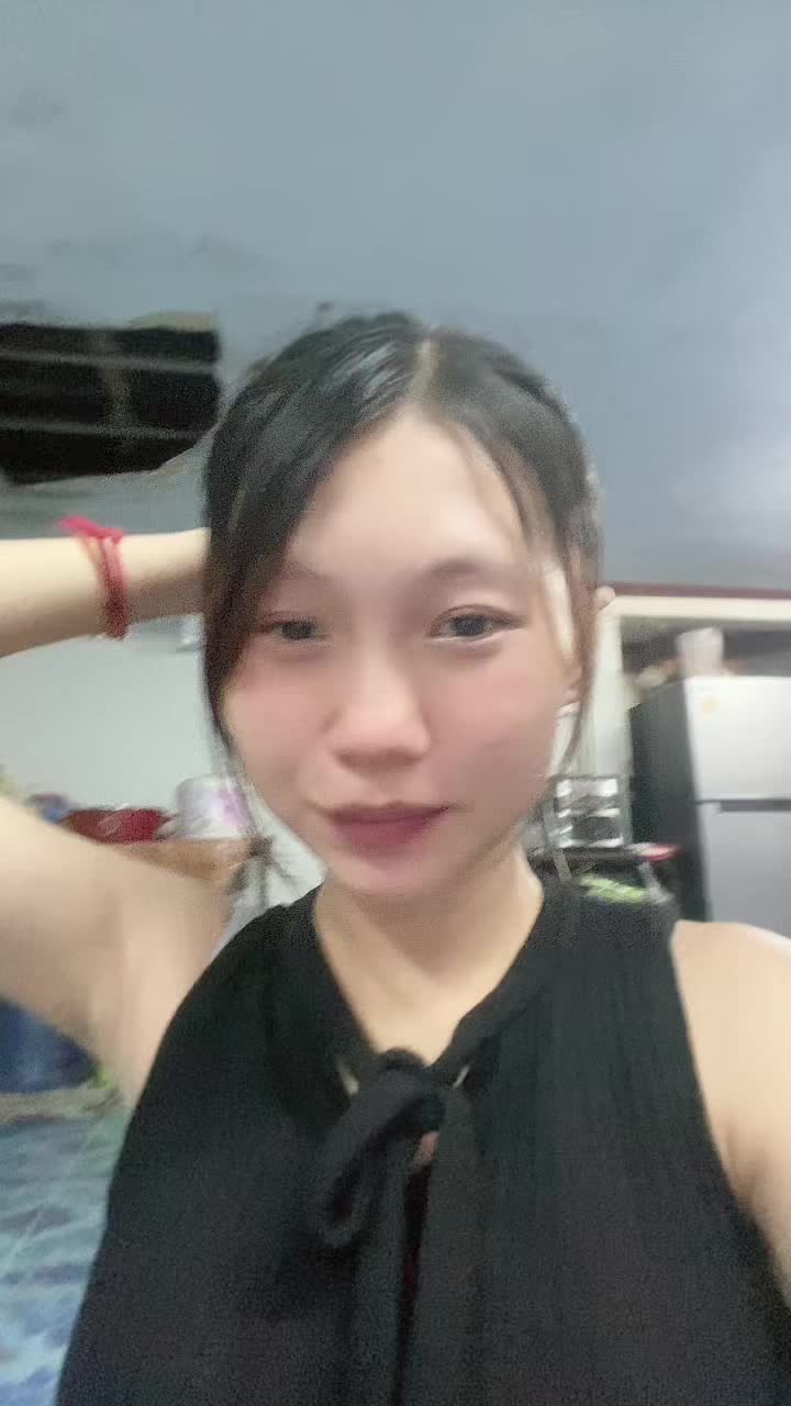 @ປູເປ້ ສາວລາວ🤍