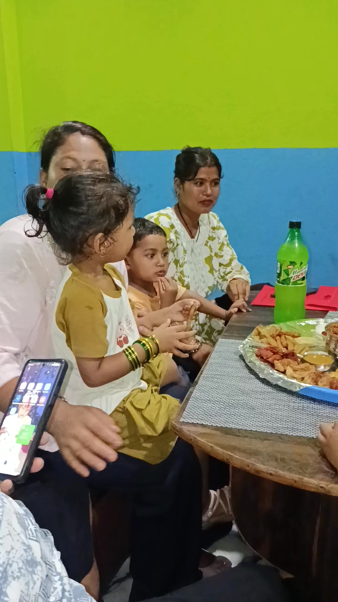@रिभर साइड रेस्टुरेन्ट एण्ड बार