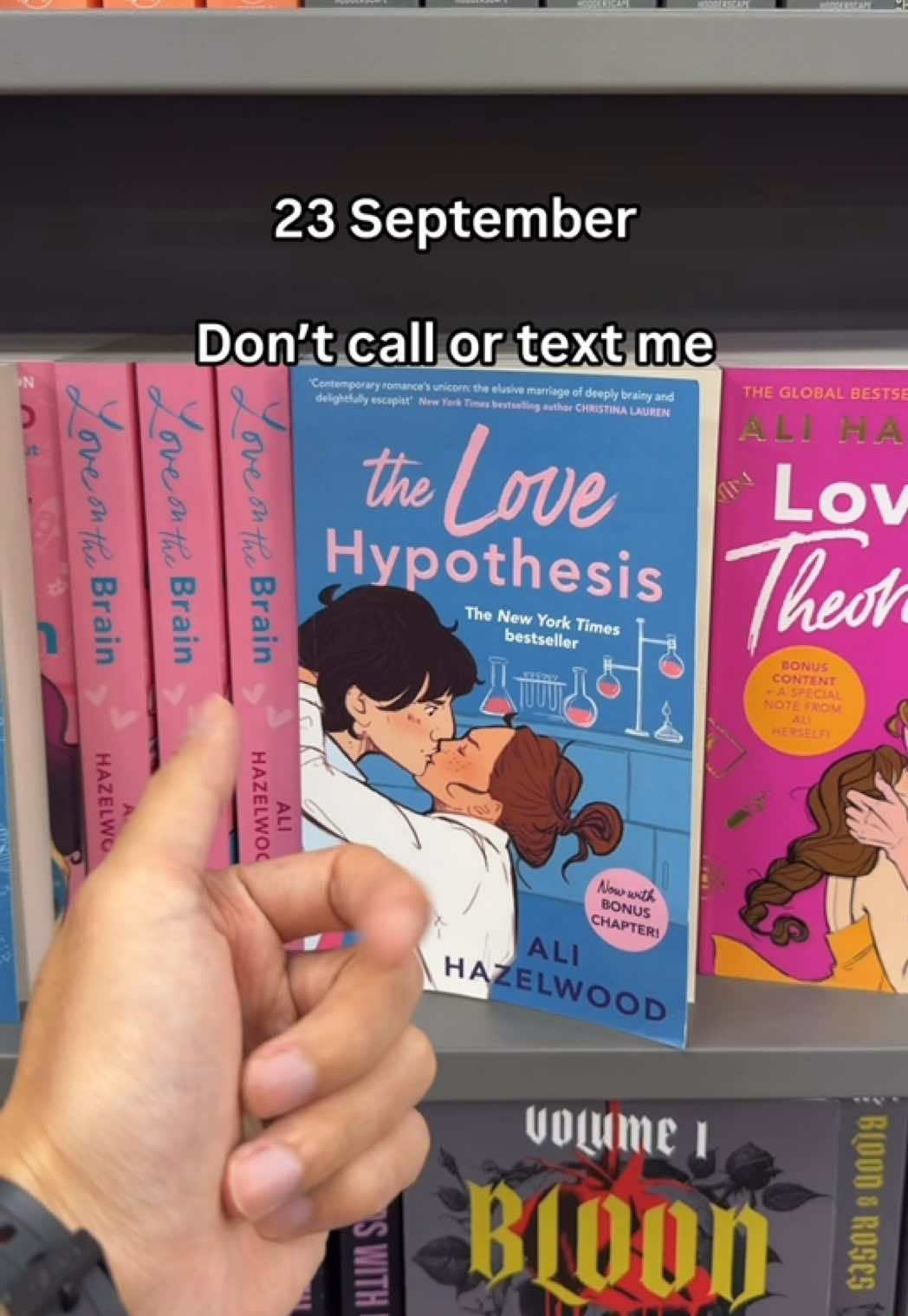 @DefinitelyBooks