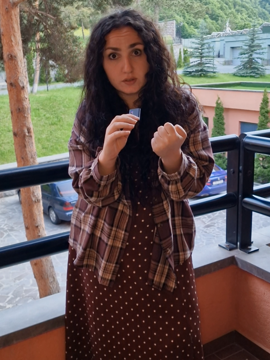 @Anna | Muradi