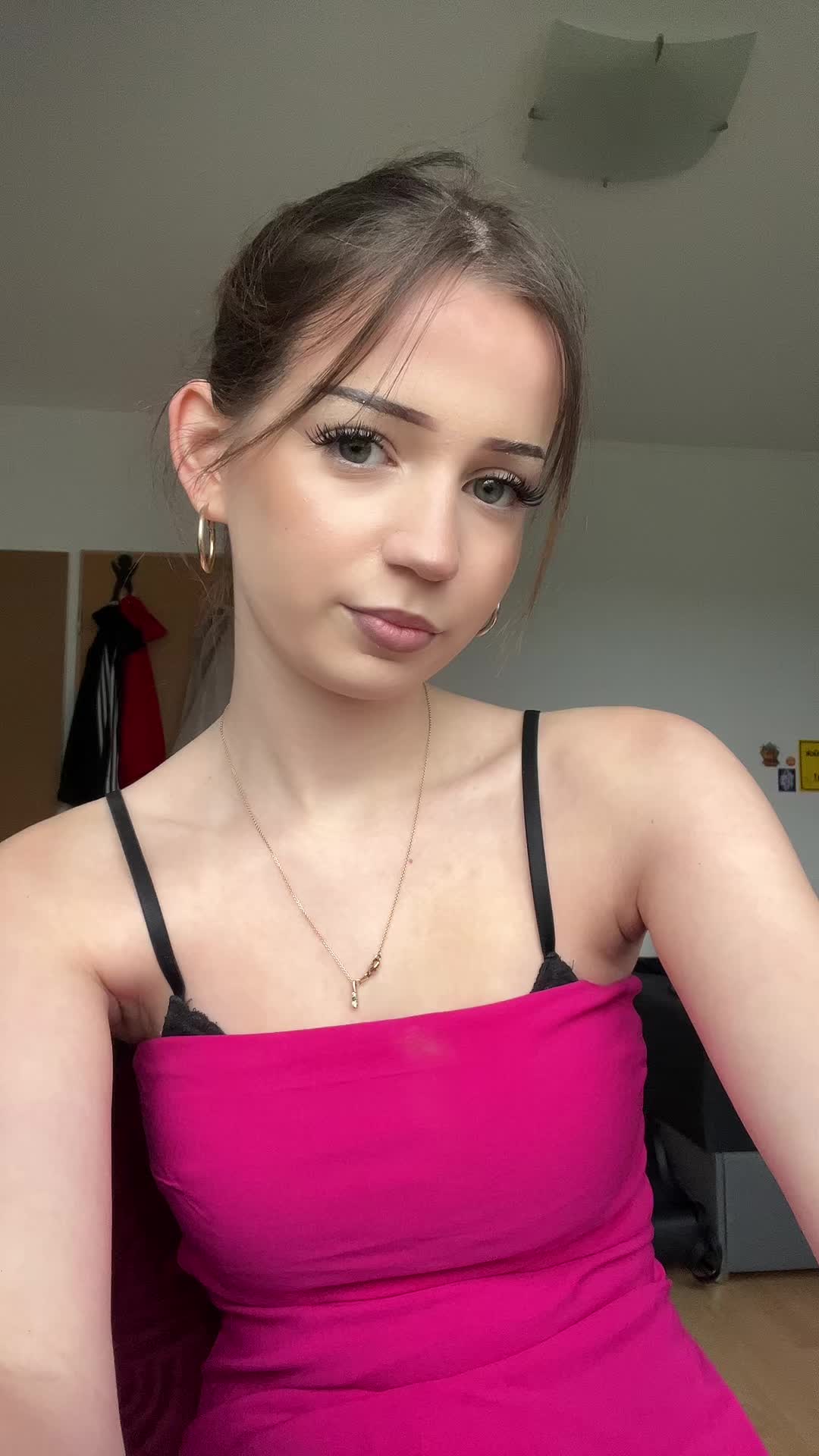 @Bella