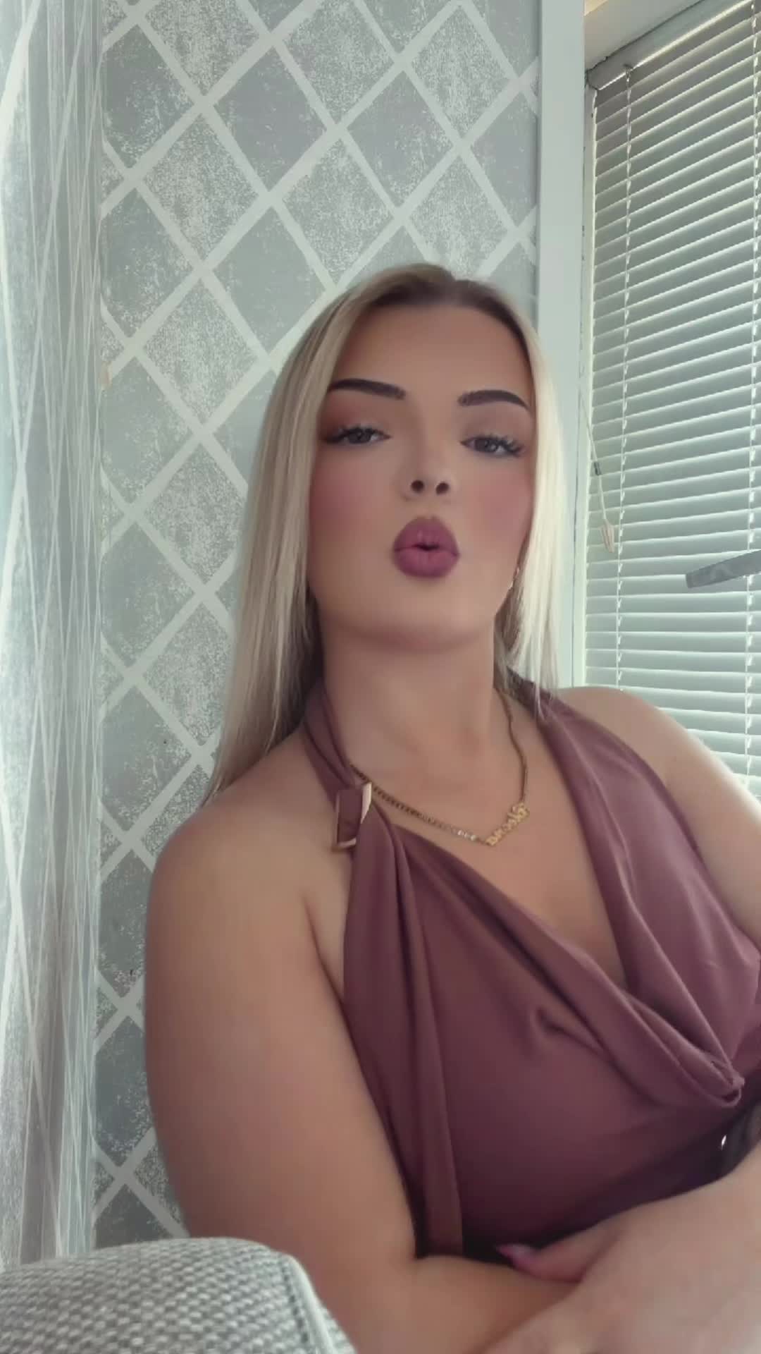 @bleonaaa