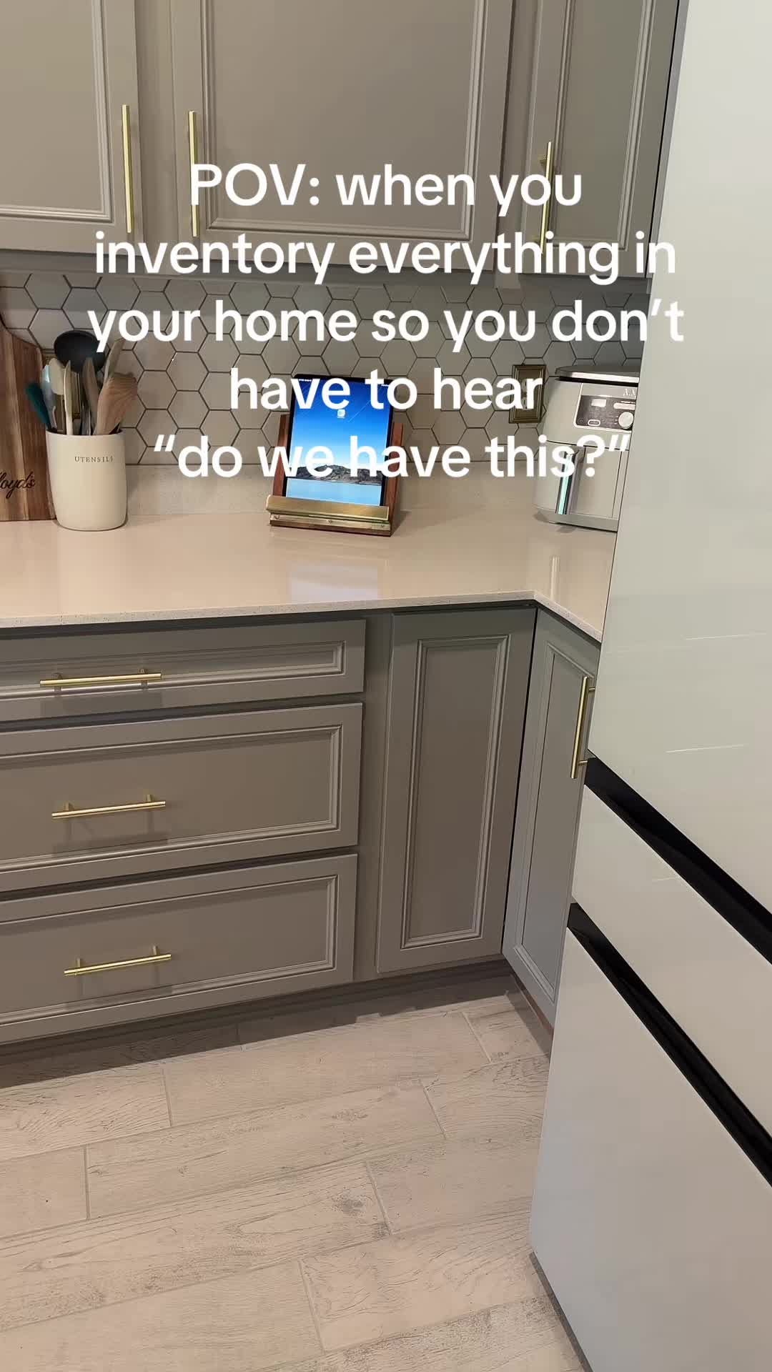 @𝓛𝓪𝓾𝓻𝓪 ⚘