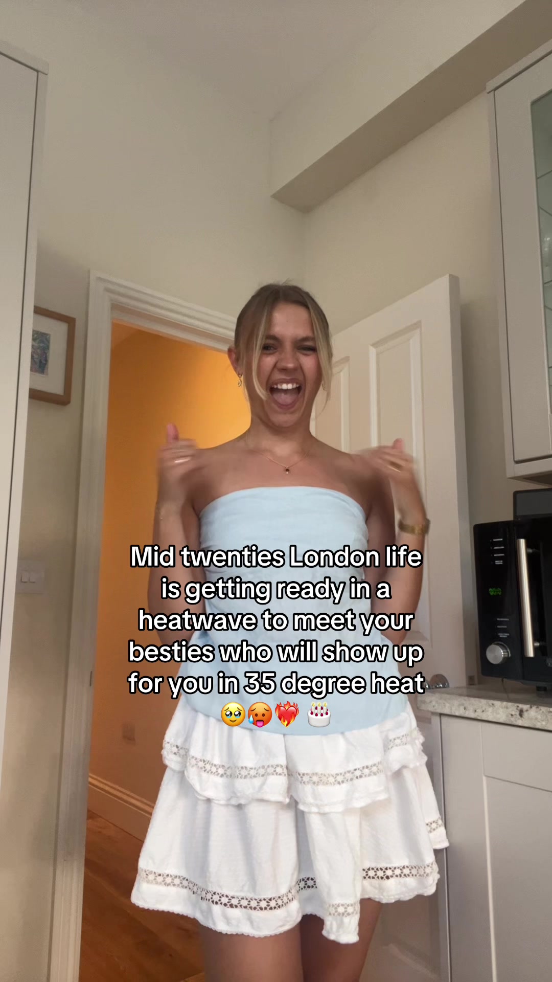 @Phoebs🌻| 20s in London🪩🍒🤠