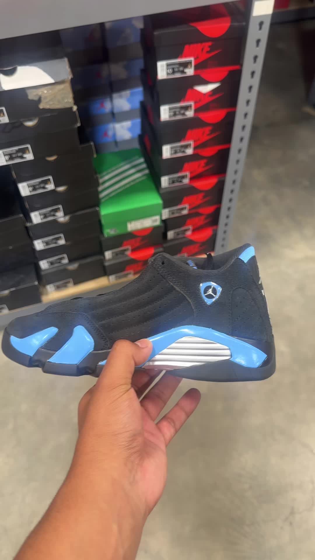 @Trending Sneakers