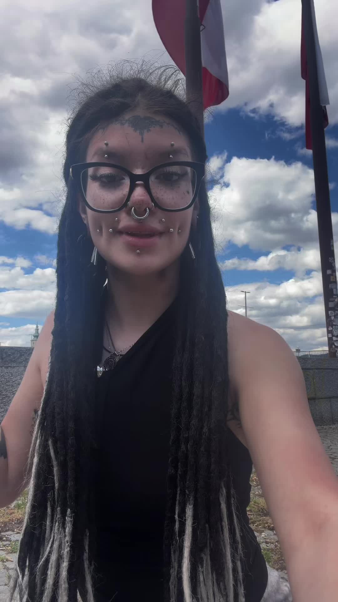 @nessamik2.3