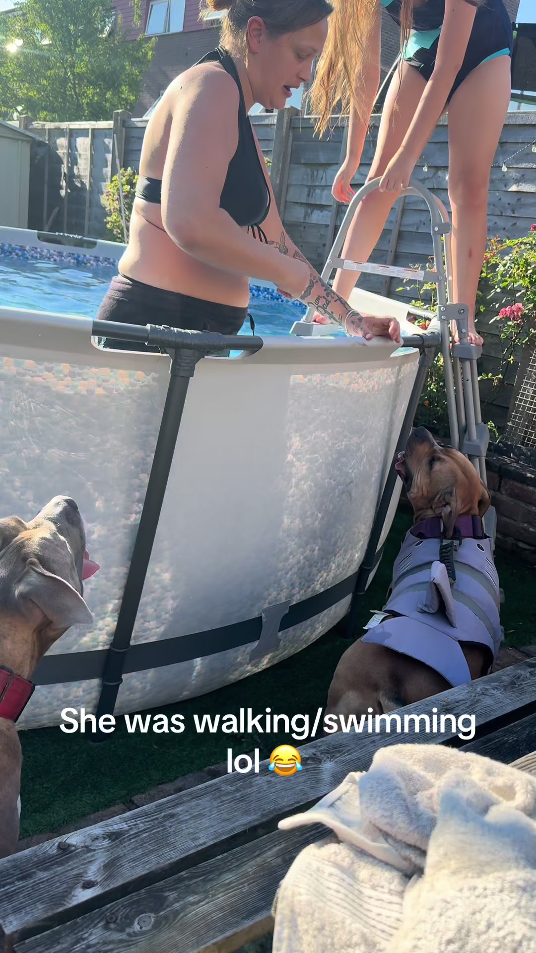 @Emz_N_her_bullies