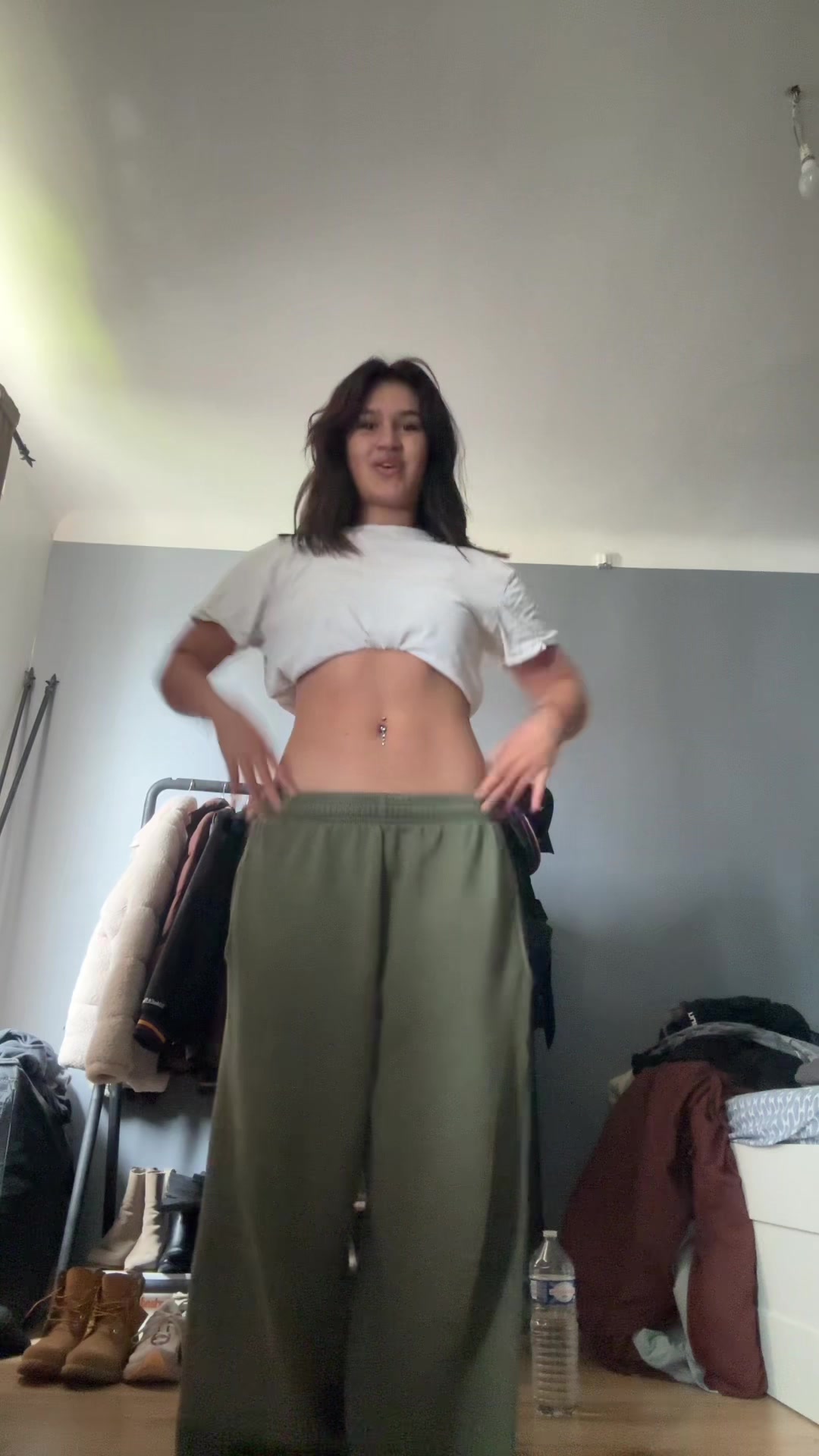 @LWꨄ