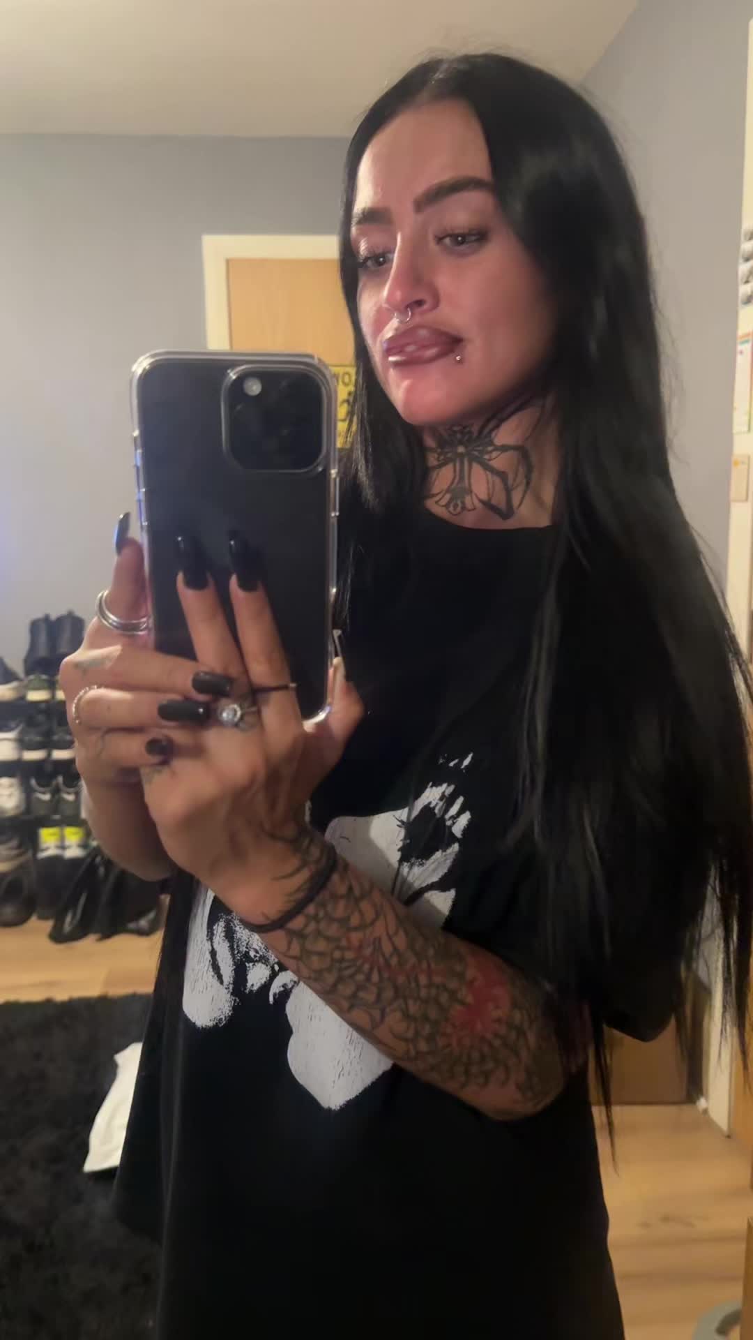 @UNHOLYERIN