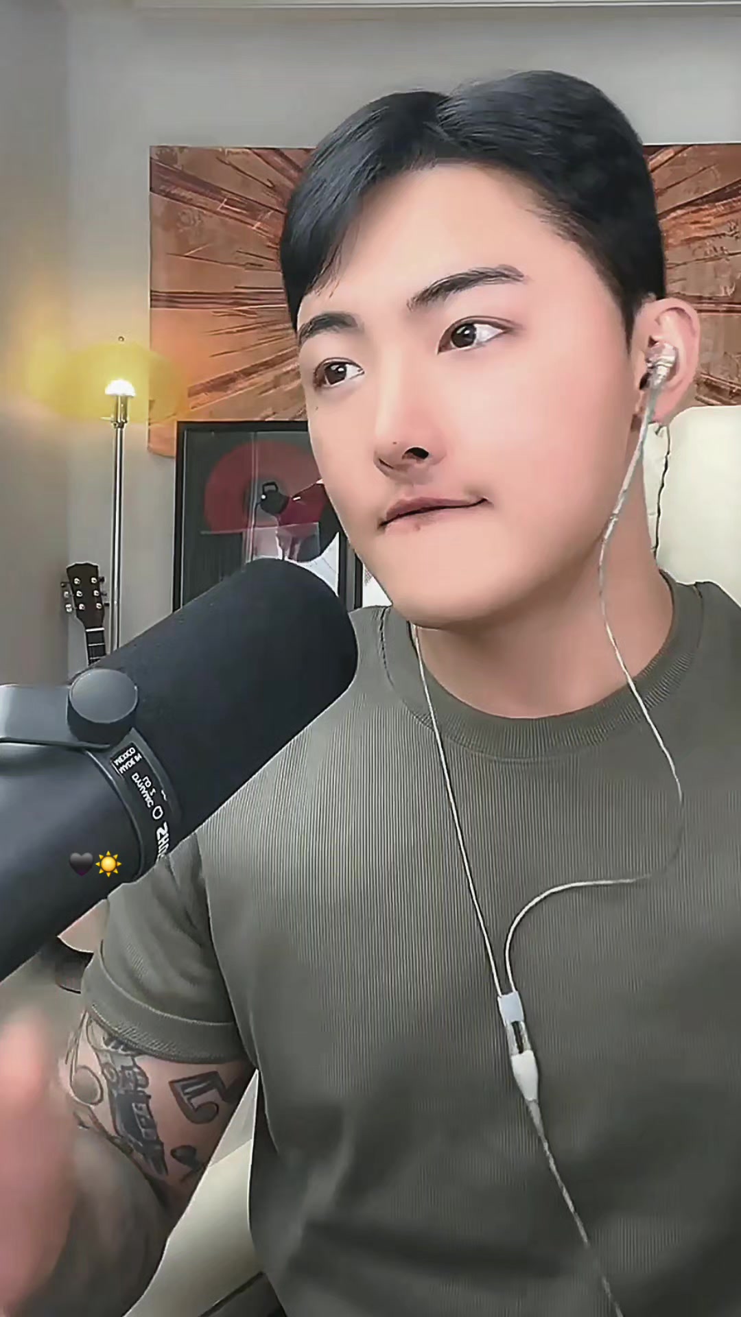 @🖤˚⋆선샤인⋆˚☀️