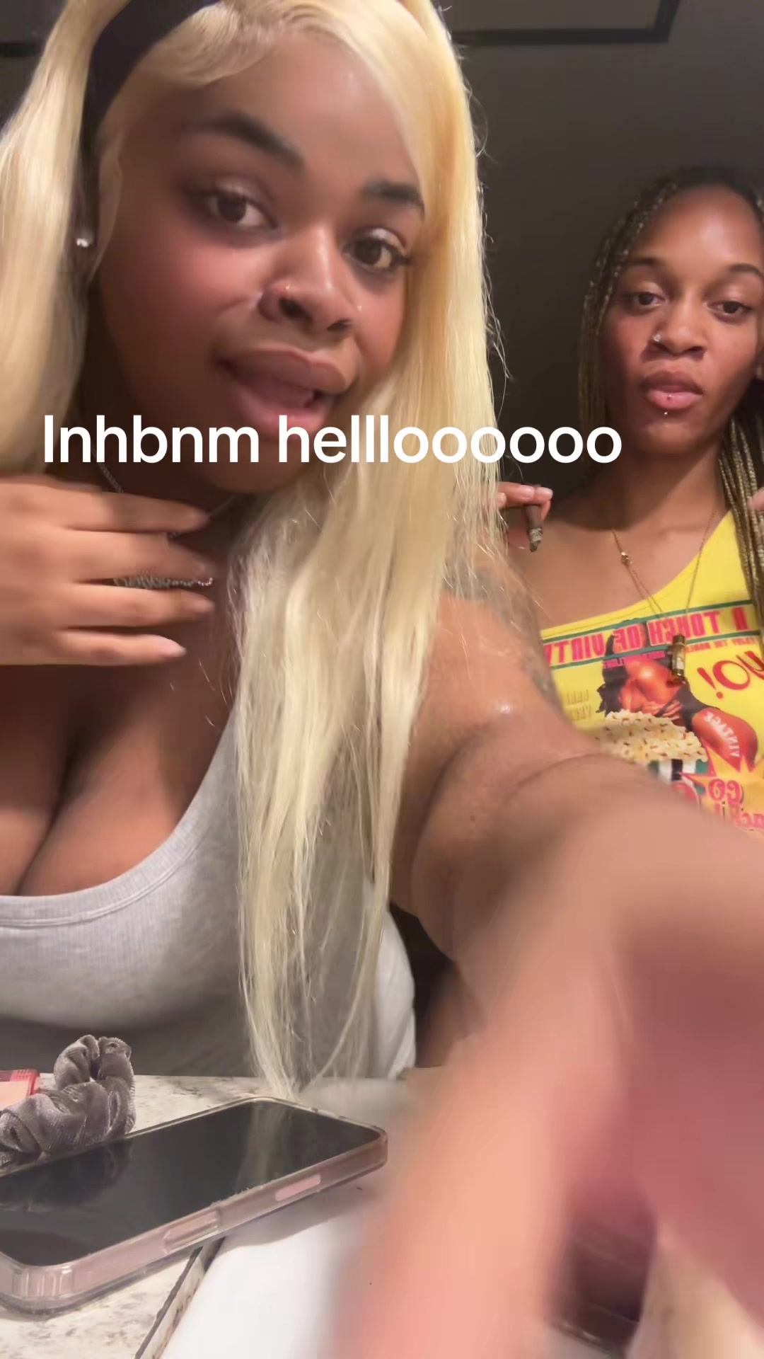 @KaylaBenz