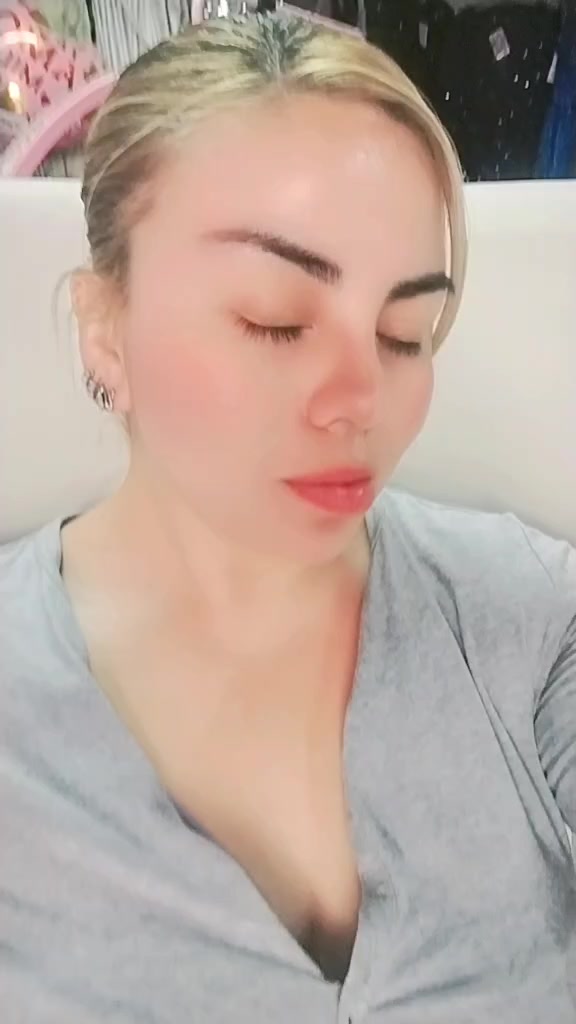 @Rosaitzeloficial