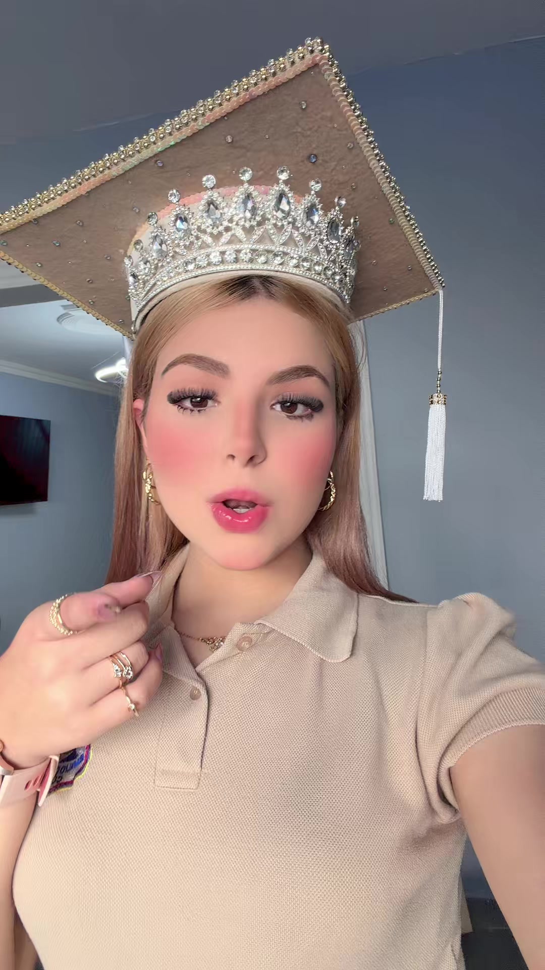 @Chris 👸🏼