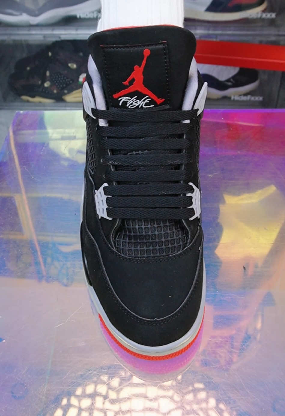 @Lacedsneaker