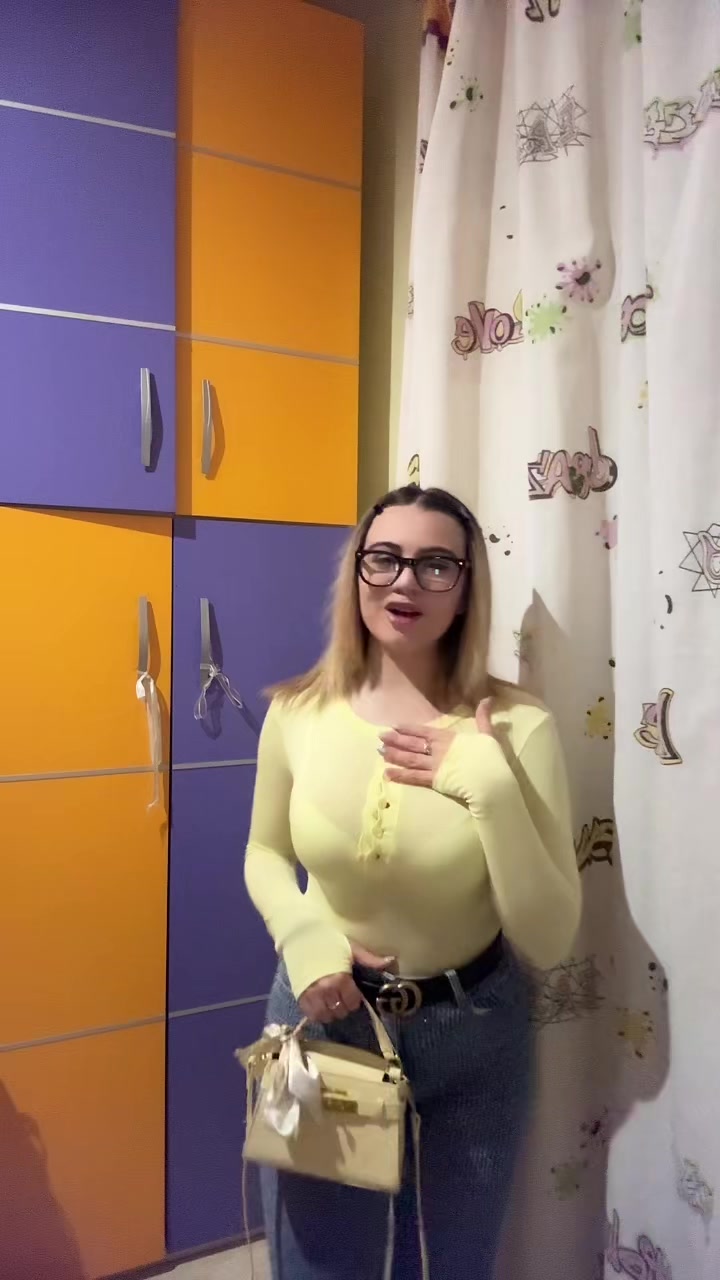 @𝒟🍒