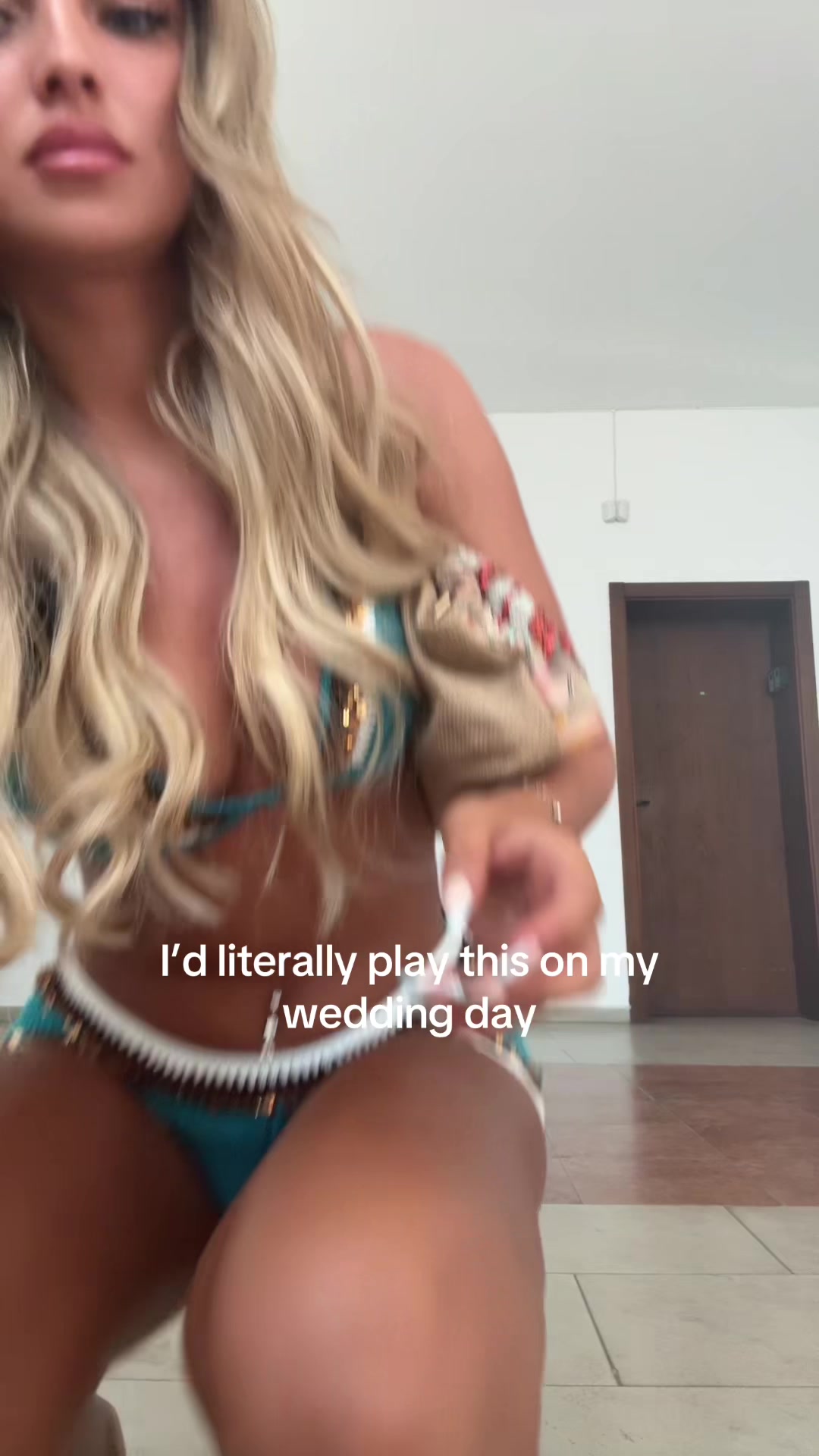 @aj