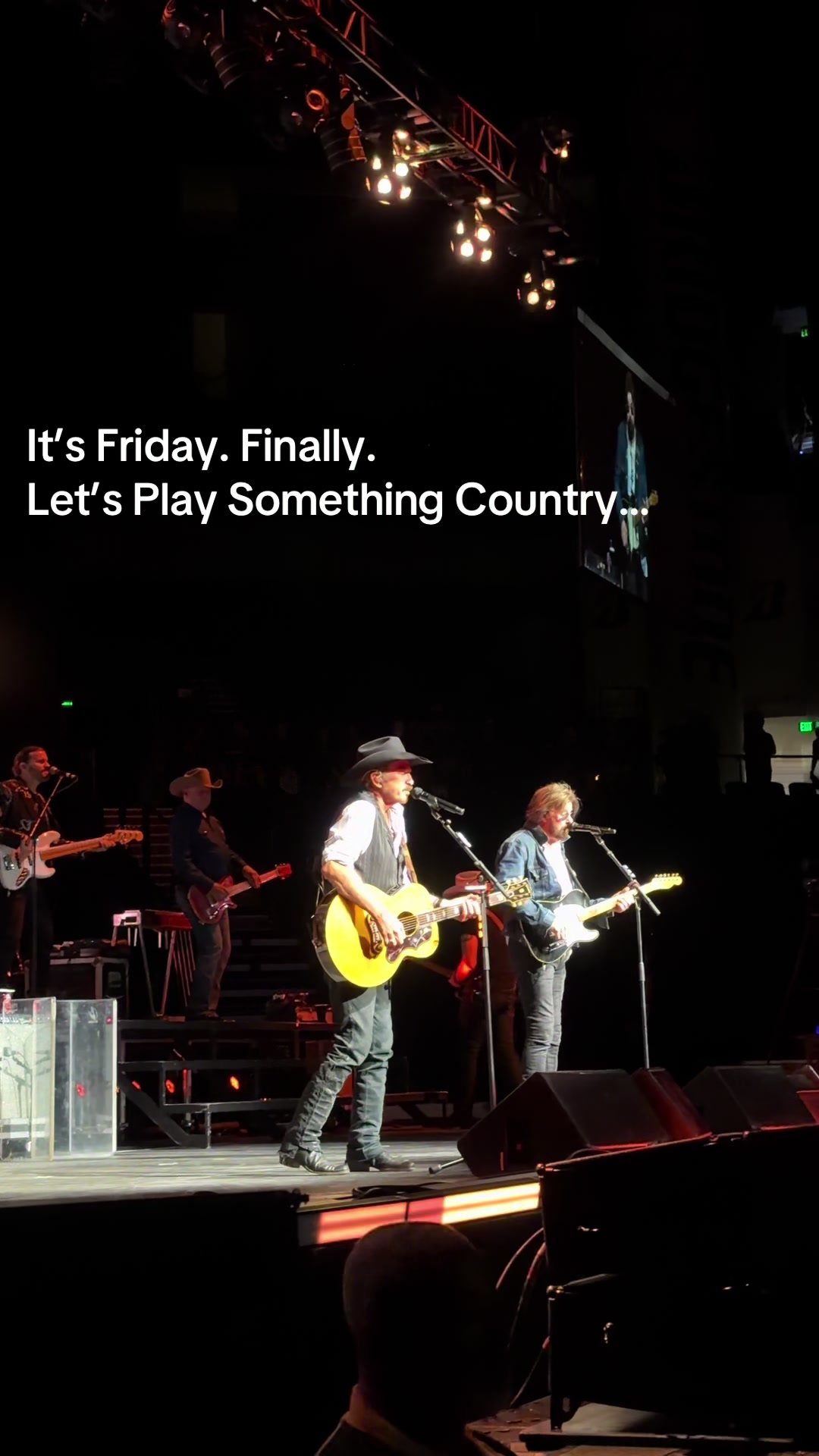 @CountryLine
