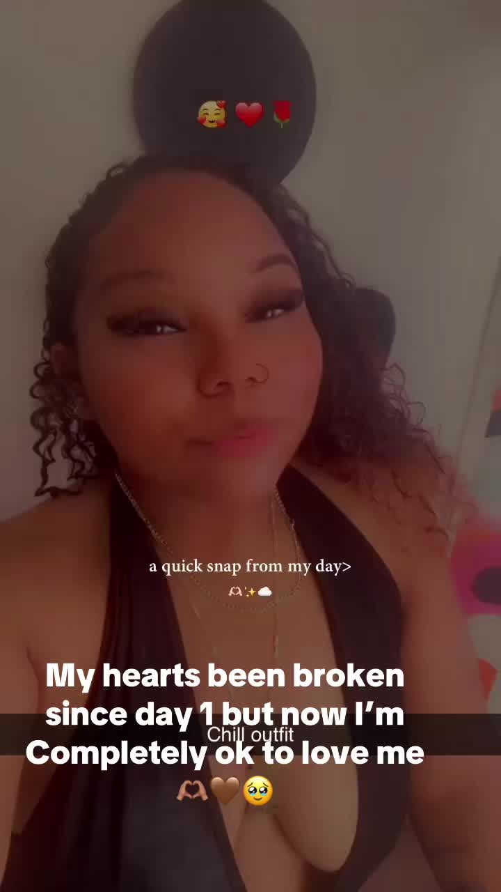 @Dimplessky1997✨💛