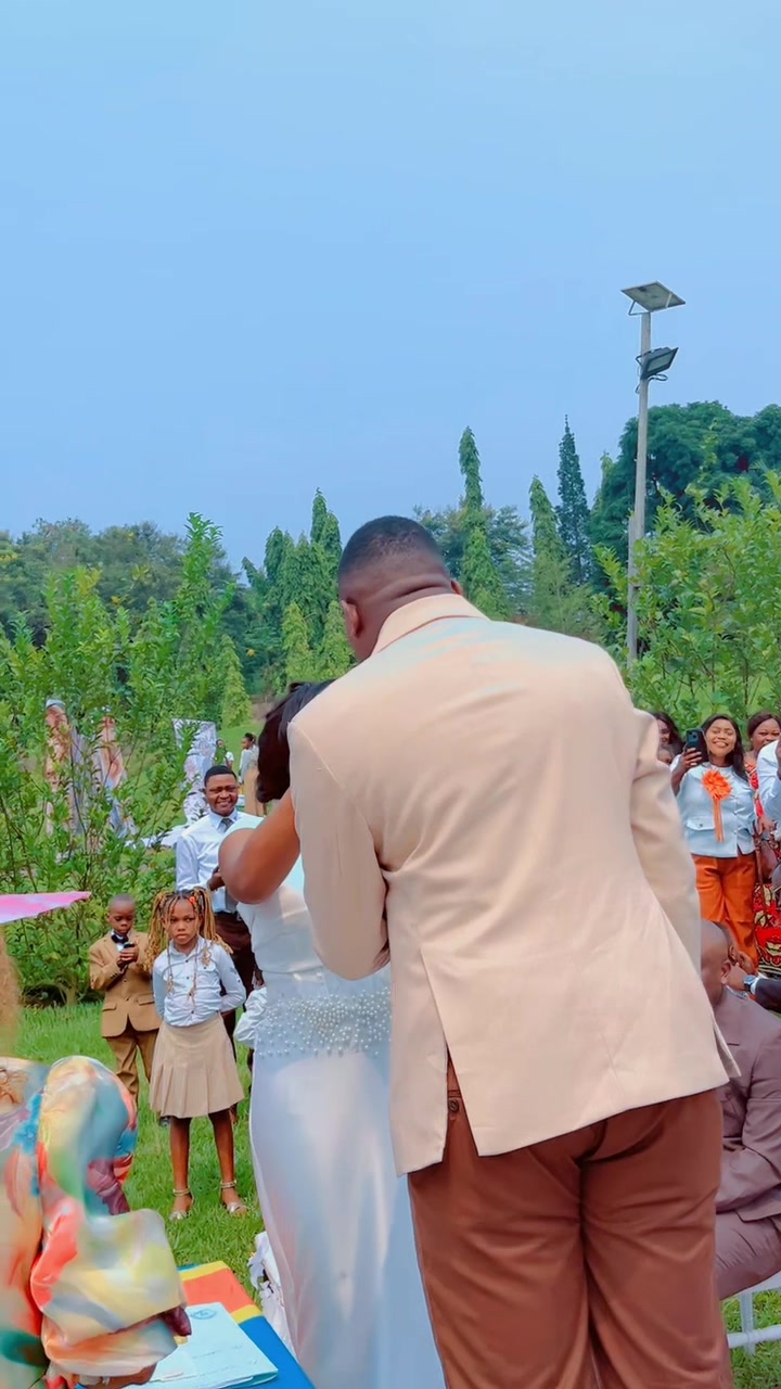 @N&eacute;n&eacute; de Djong💍❤️