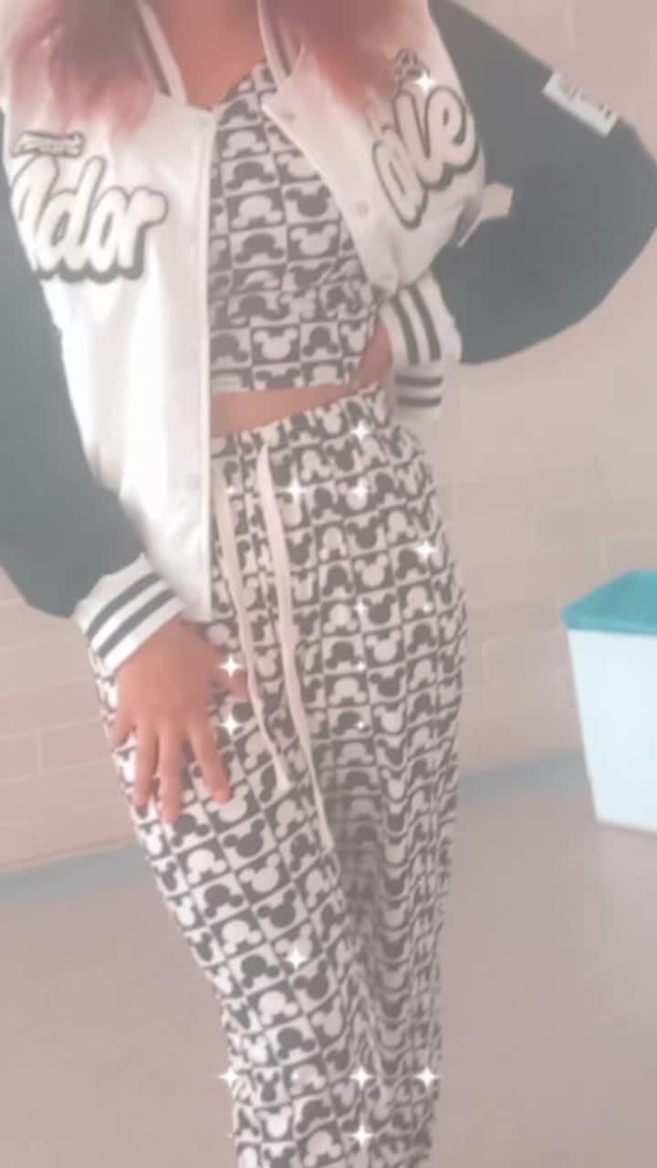 @Alzbetka jebe svoju lasku